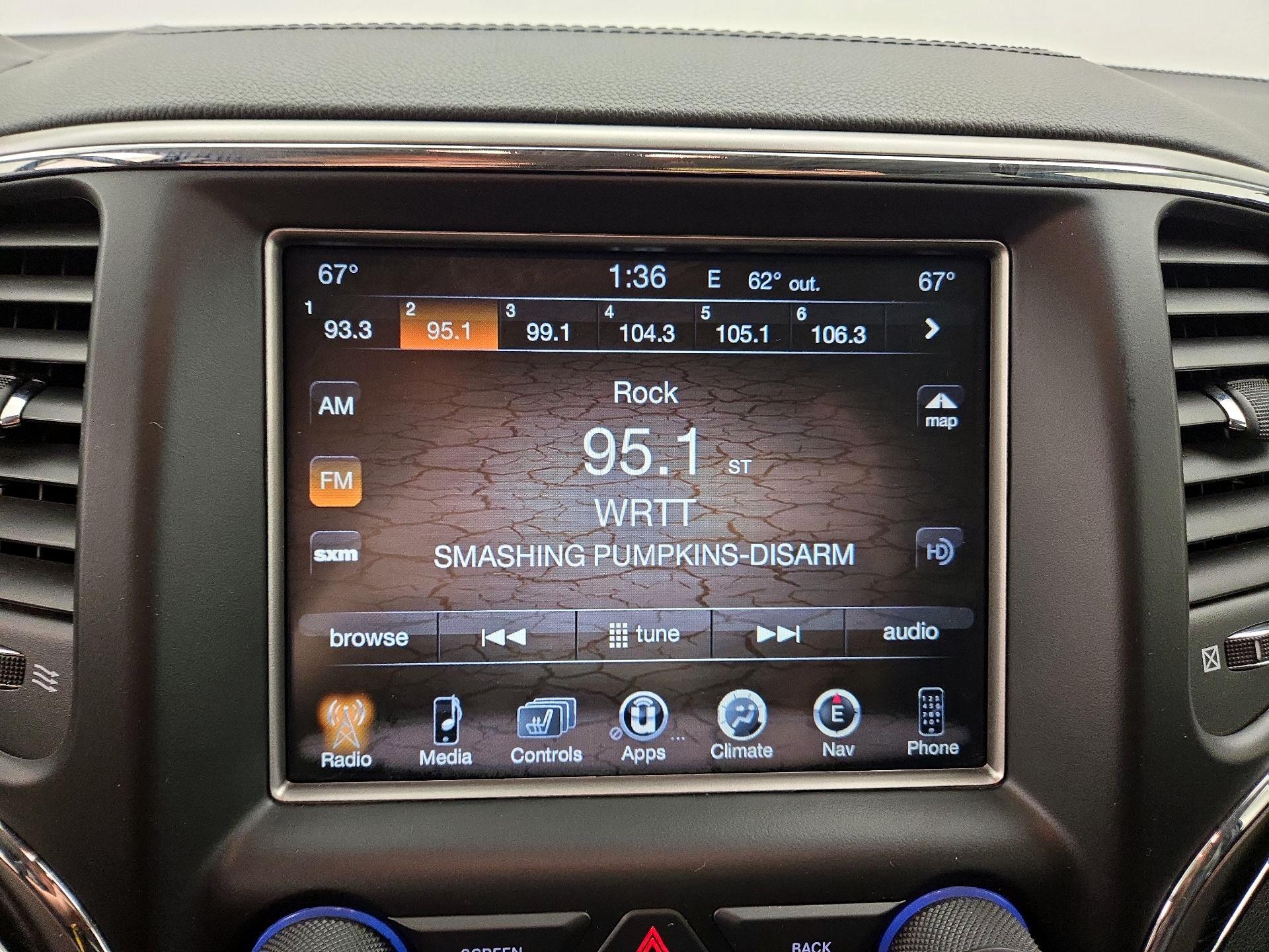 Thumbnail: 2017 Jeep Grand Cherokee - 16