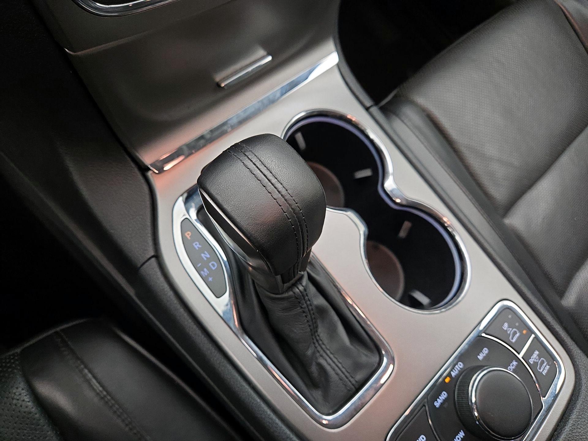 Thumbnail: 2017 Jeep Grand Cherokee - 18