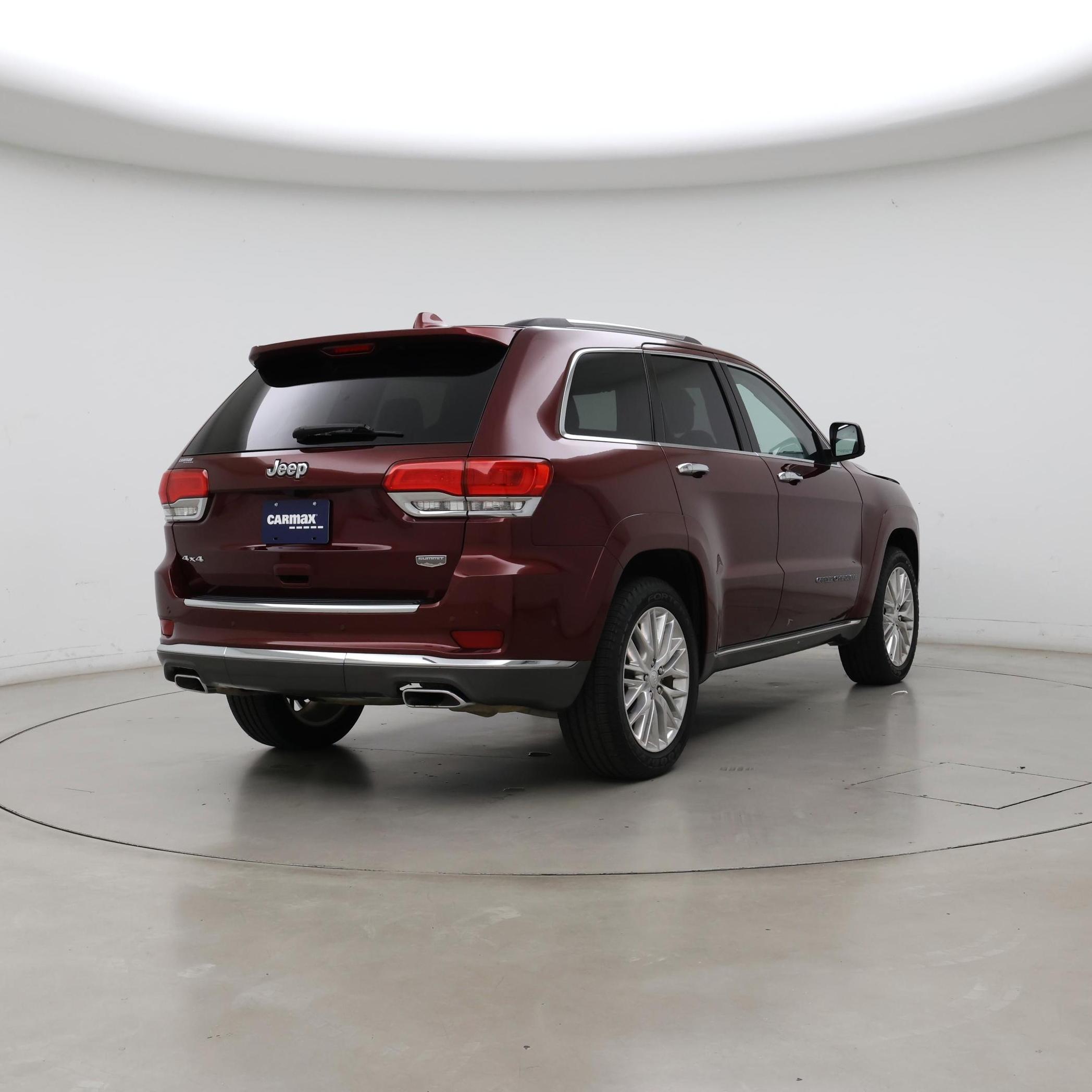 Thumbnail: 2017 Jeep Grand Cherokee - 8