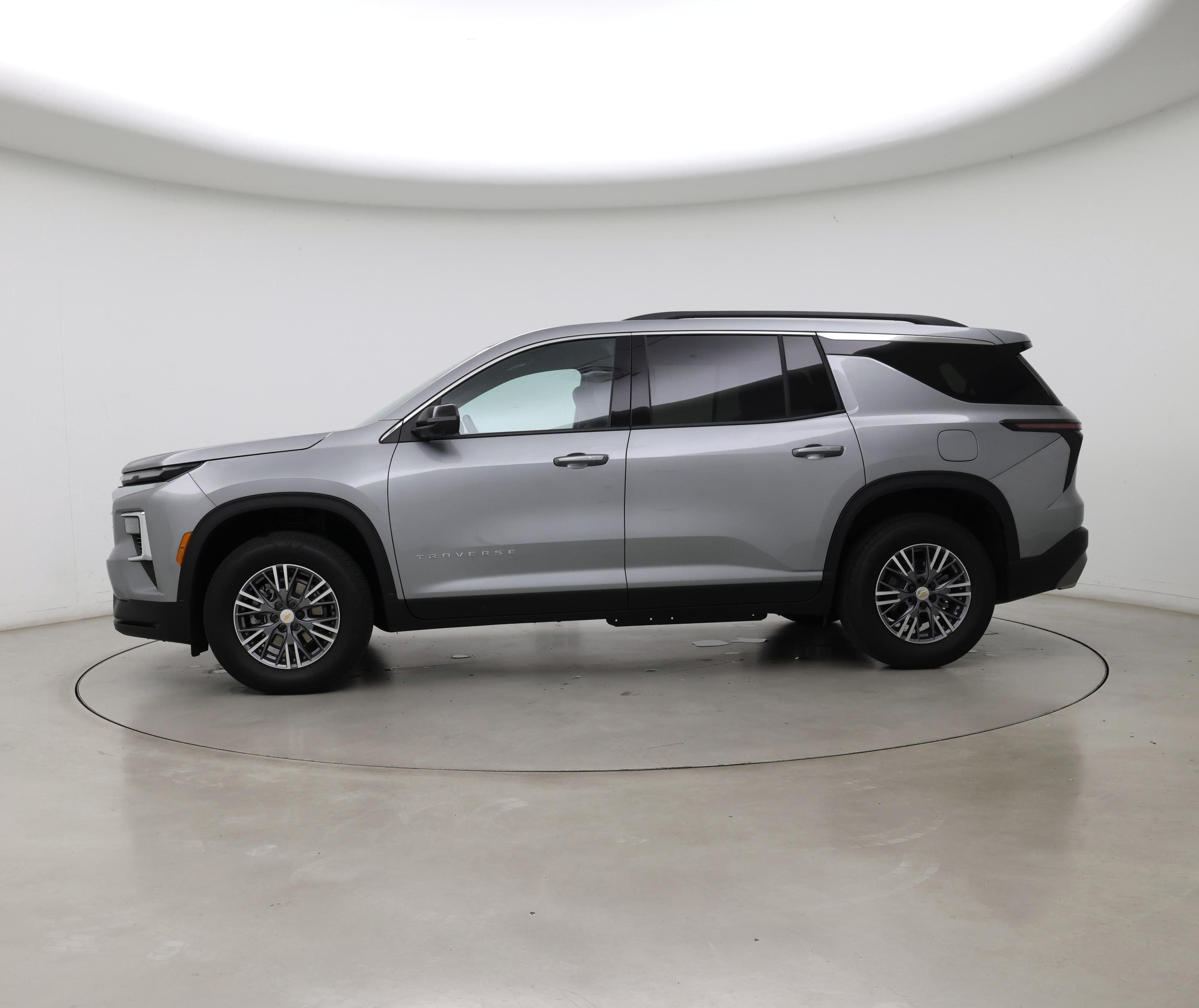 Thumbnail: 2025 Chevrolet Traverse - 3