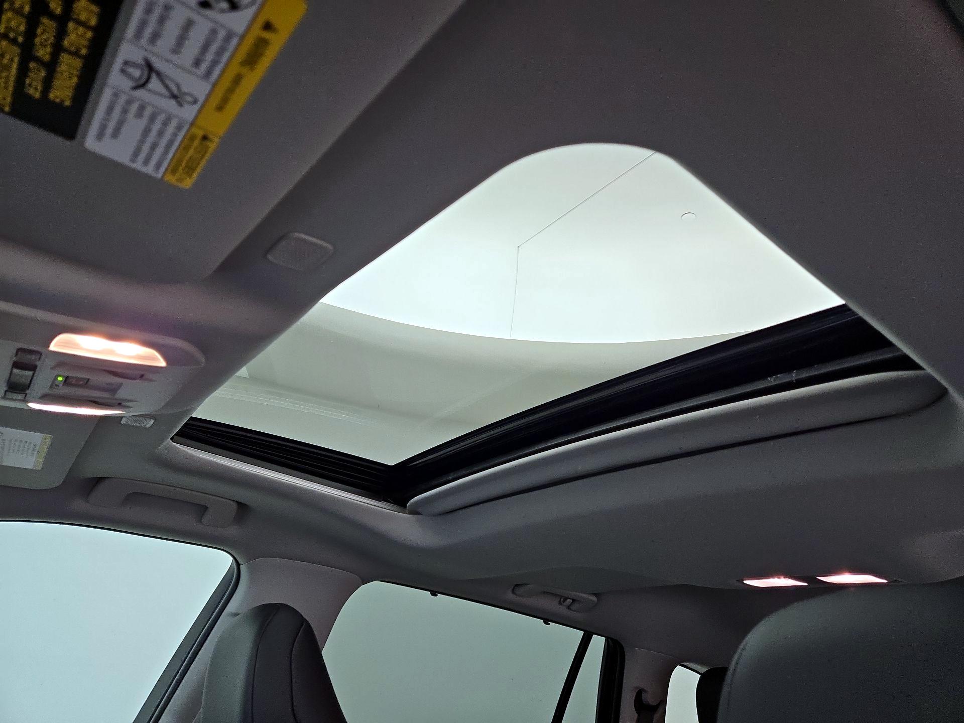 Thumbnail: 2024 Toyota Highlander - 19