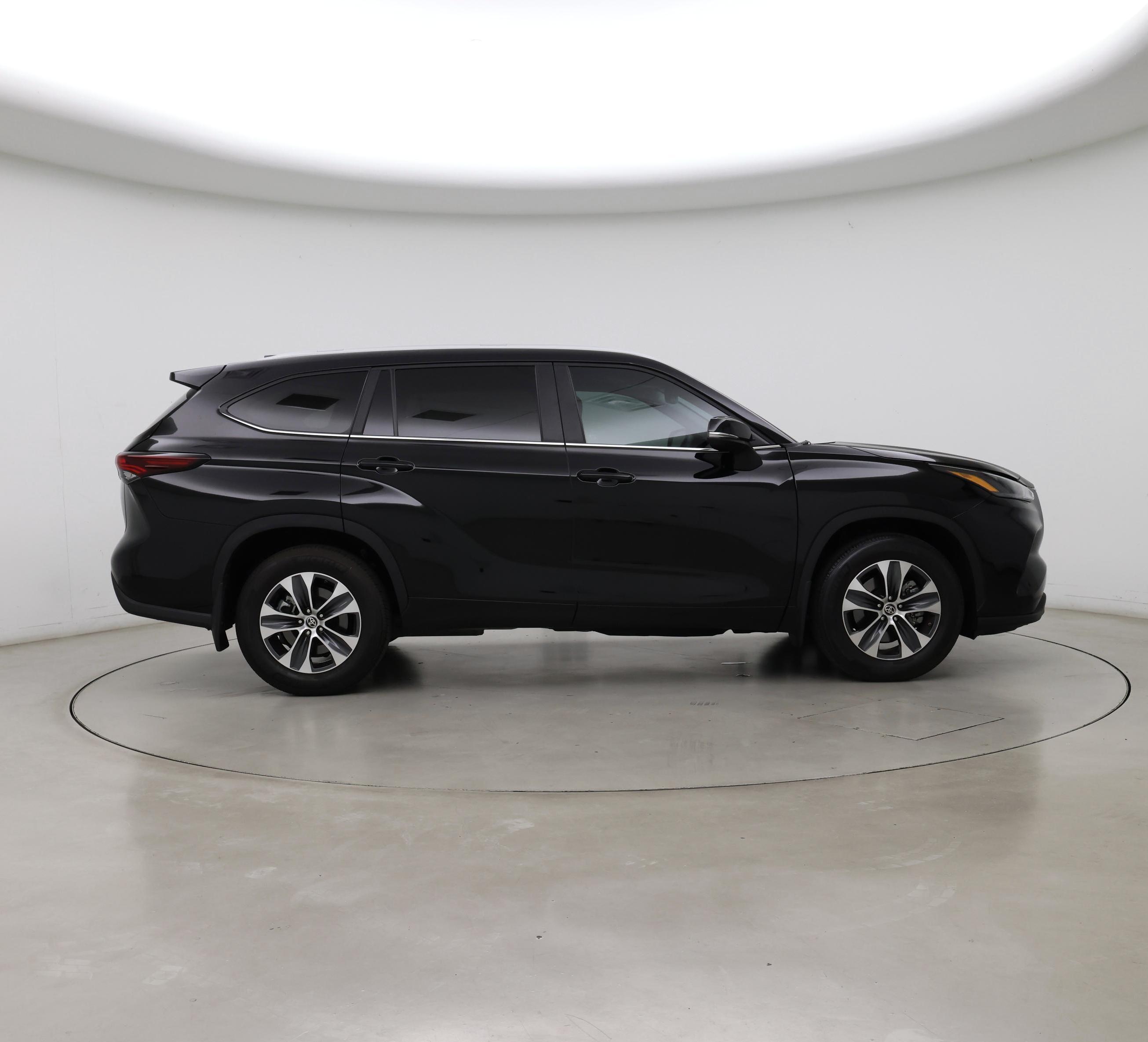 Thumbnail: 2024 Toyota Highlander - 7