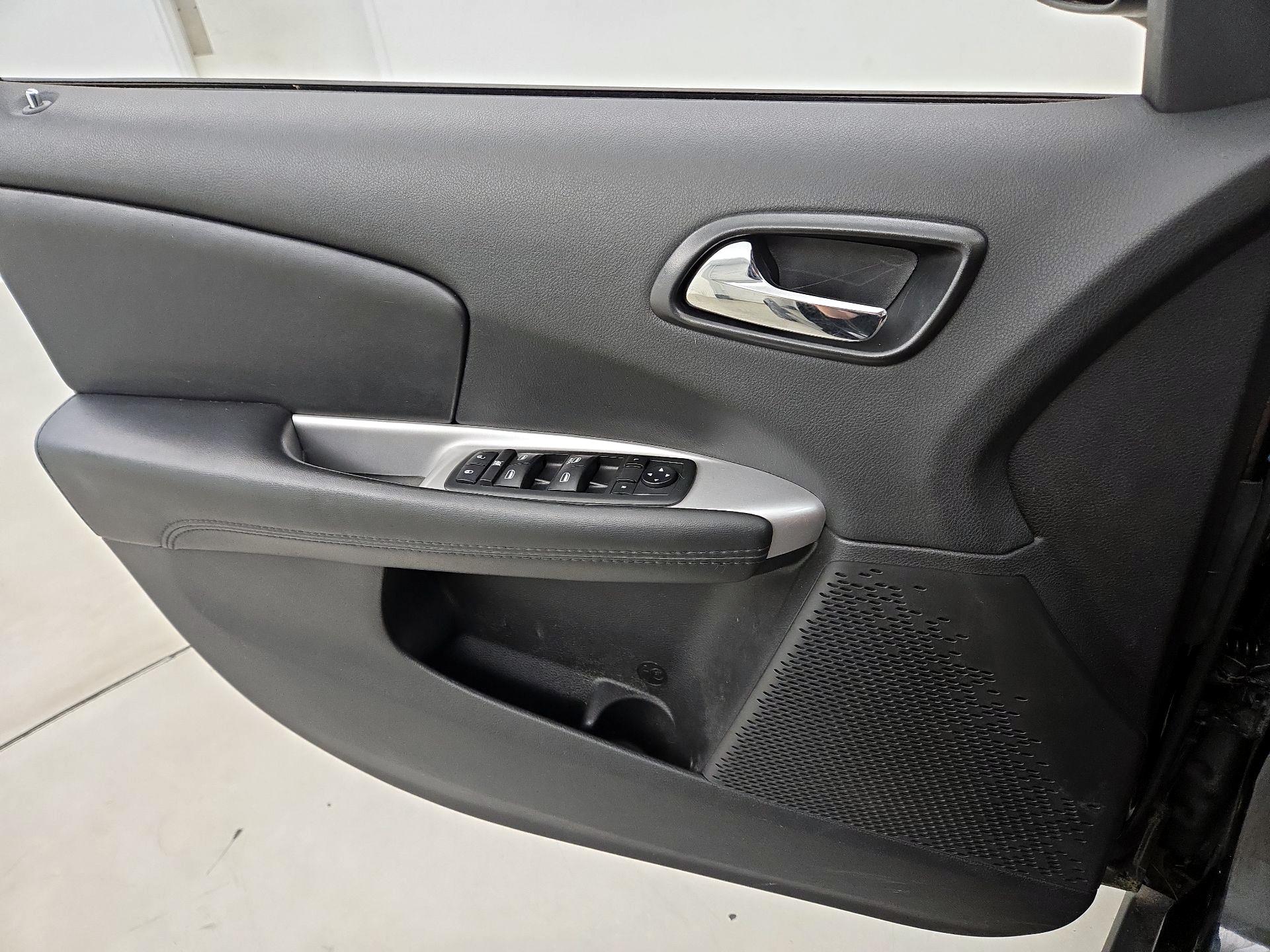 Thumbnail: 2018 Dodge Journey - 12