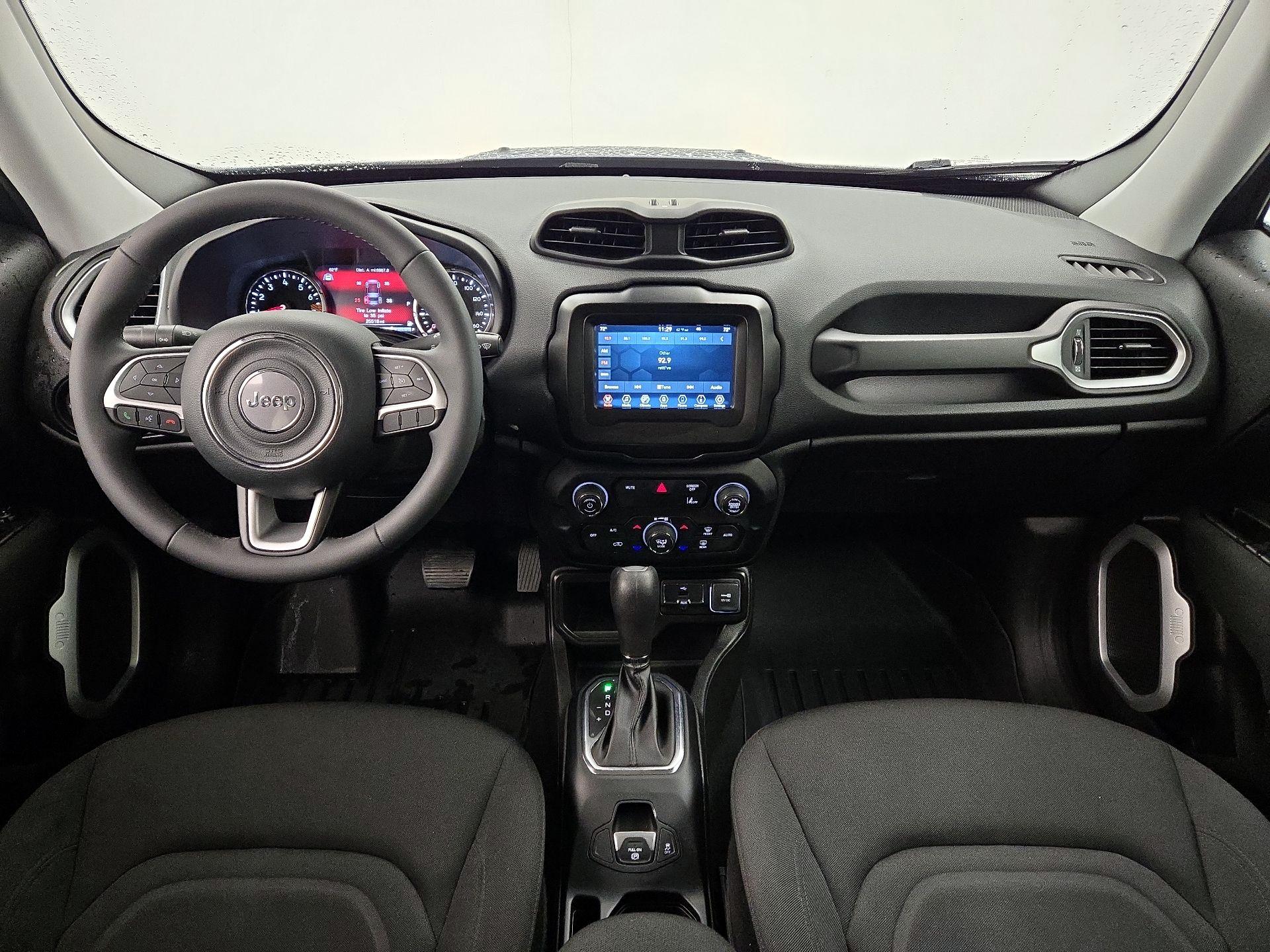 Thumbnail: 2021 Jeep Renegade - 9