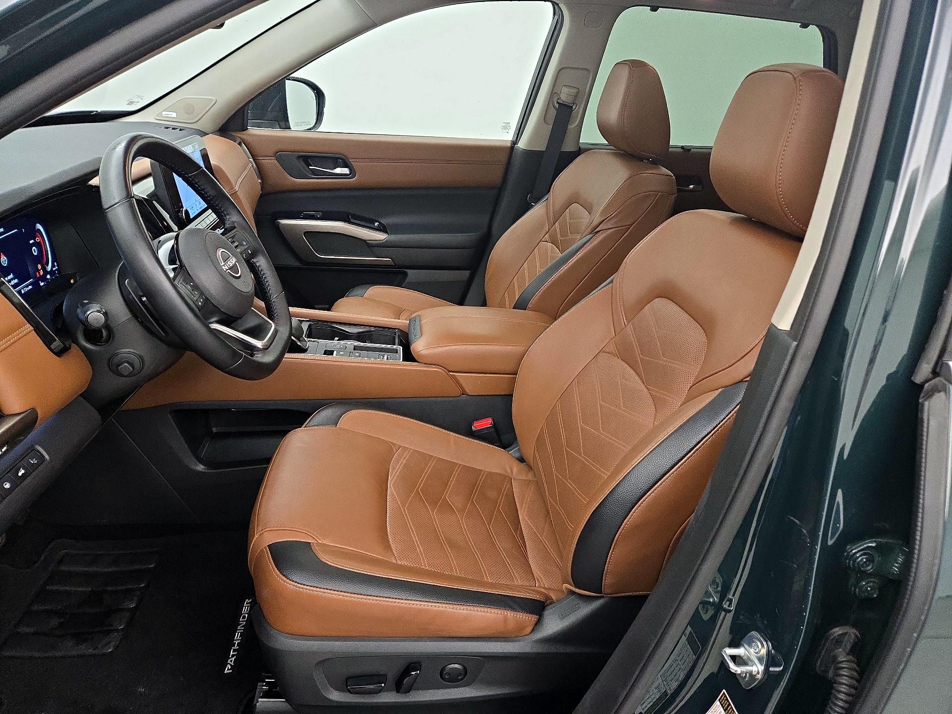 Thumbnail: 2023 Nissan Pathfinder - 11