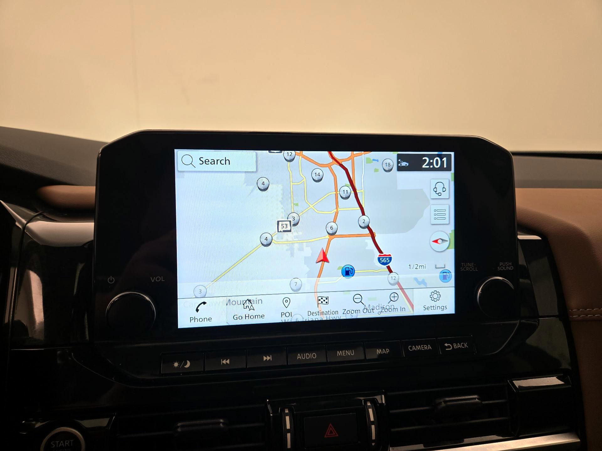 Thumbnail: 2023 Nissan Pathfinder - 14