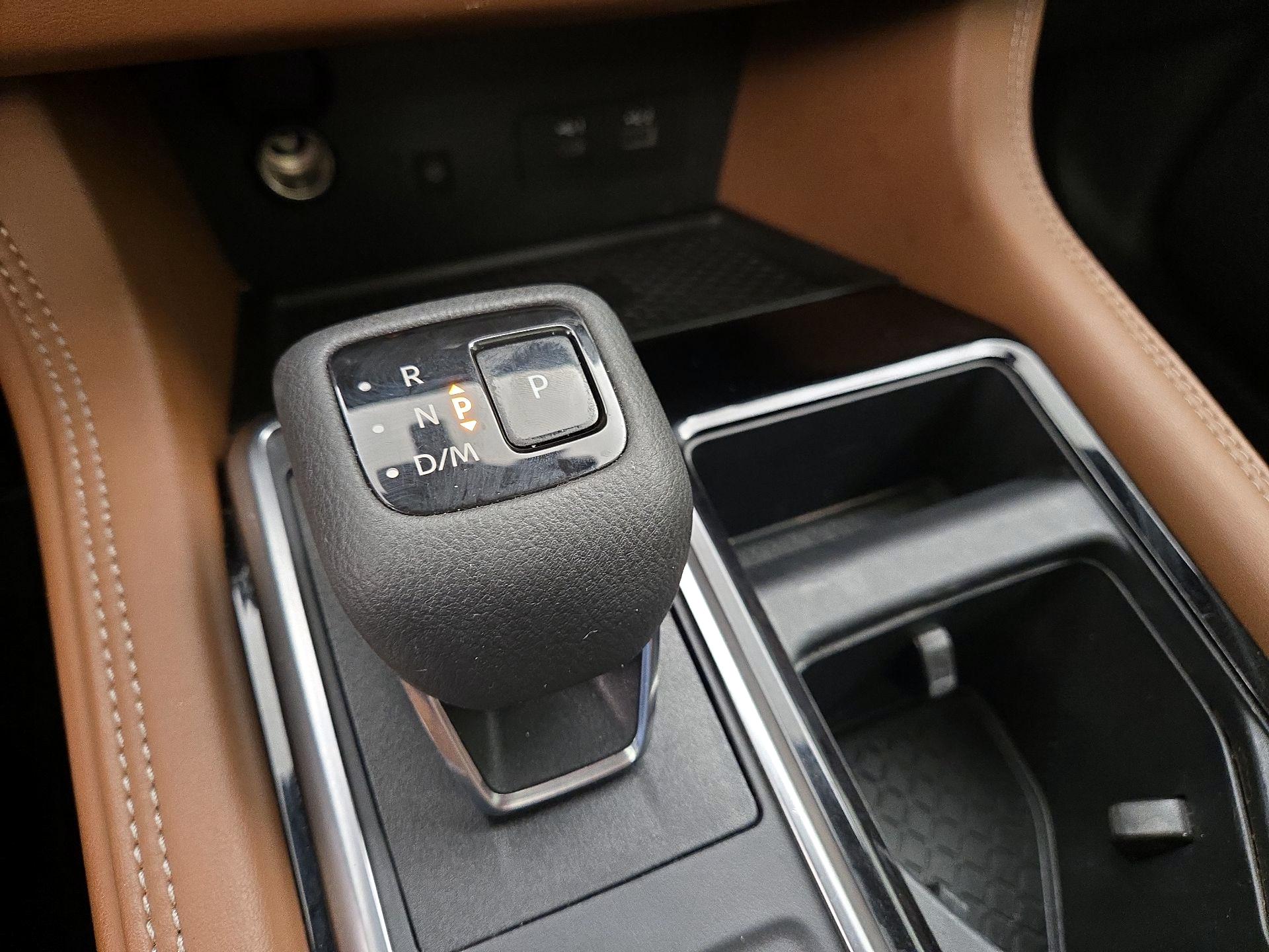 Thumbnail: 2023 Nissan Pathfinder - 18