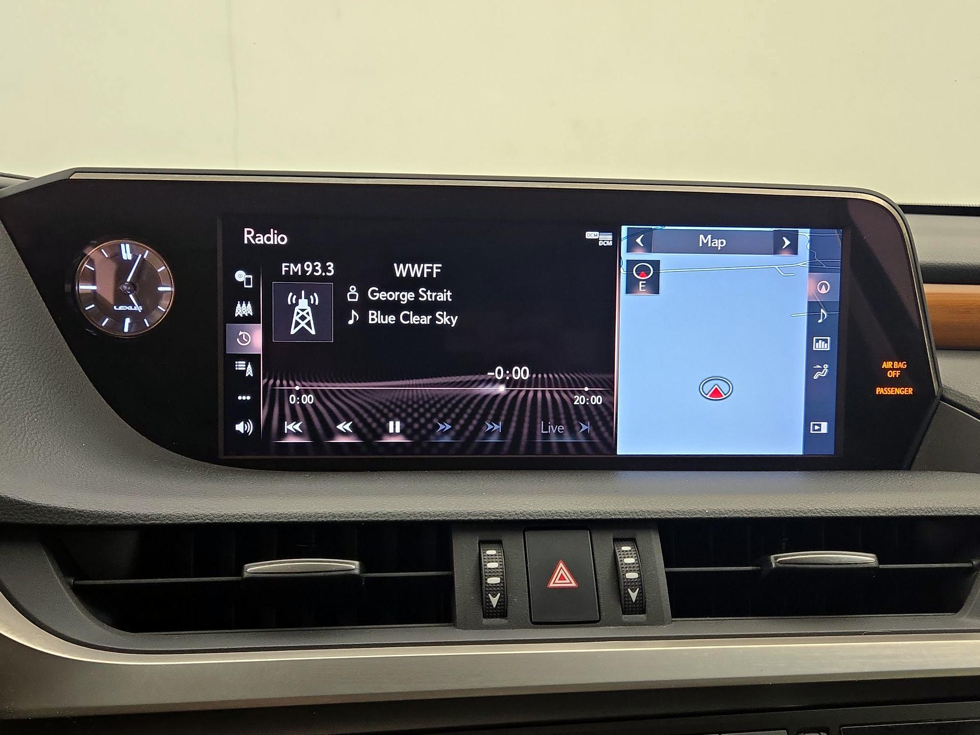 Thumbnail: 2019 Lexus ES - 16