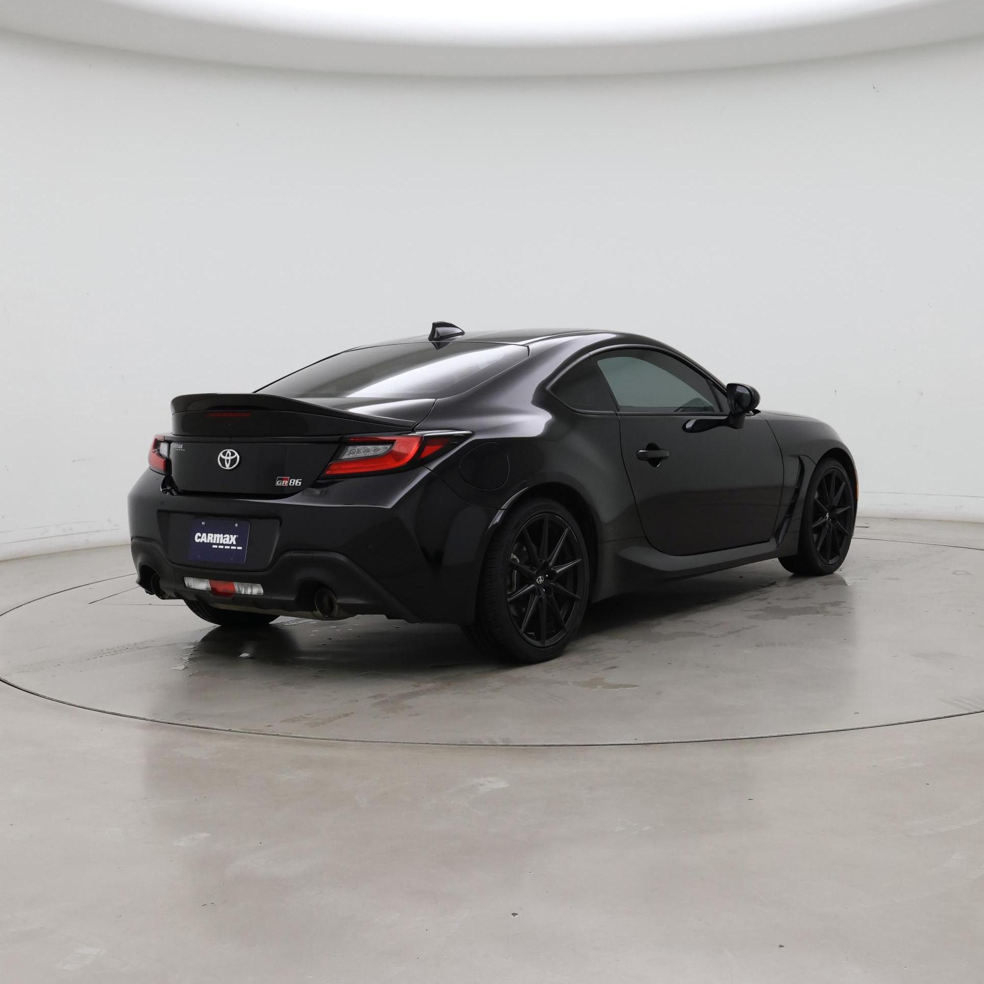 Thumbnail: 2023 Toyota GR86 - 8