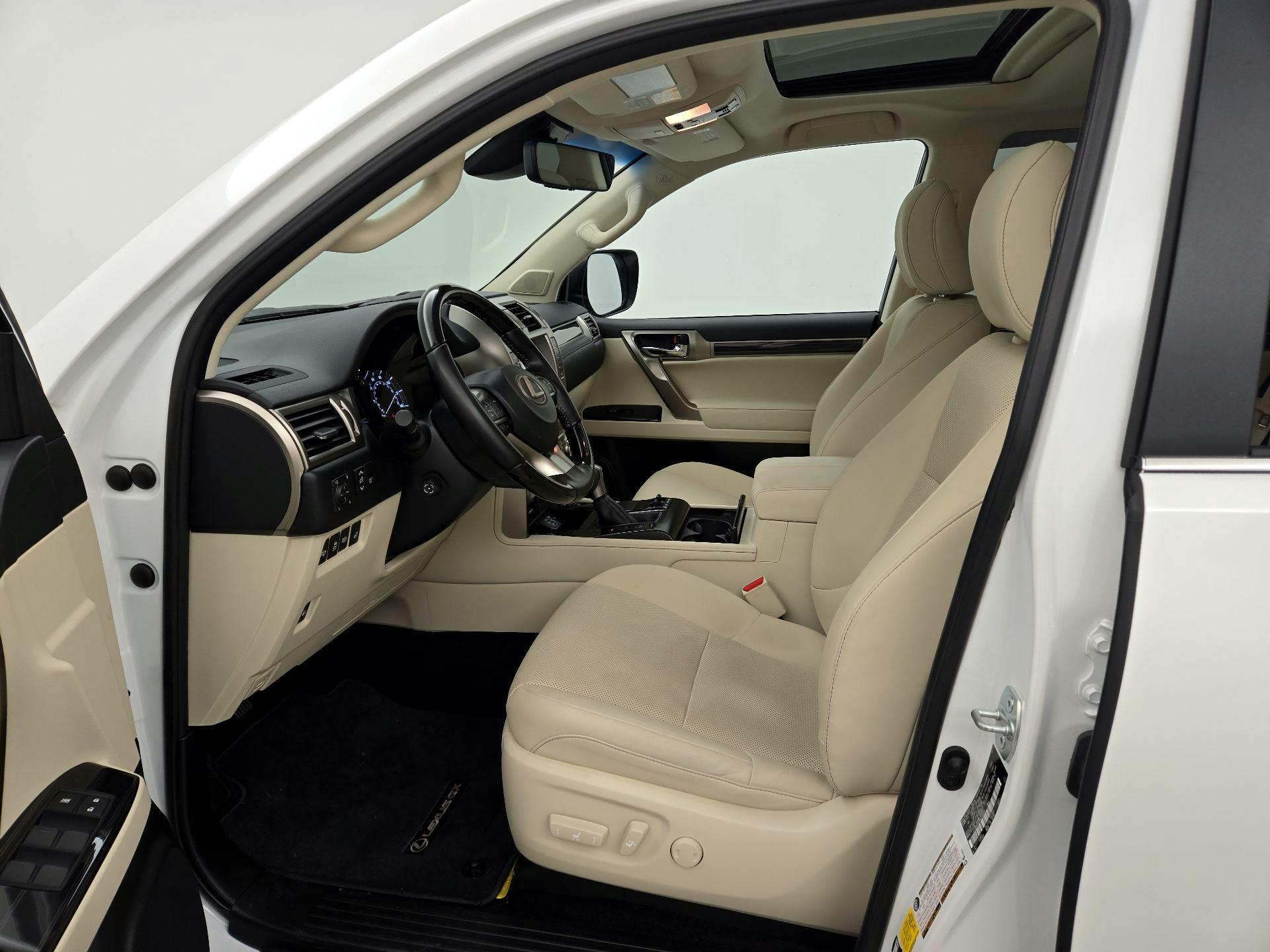 Thumbnail: 2021 Lexus GX - 11