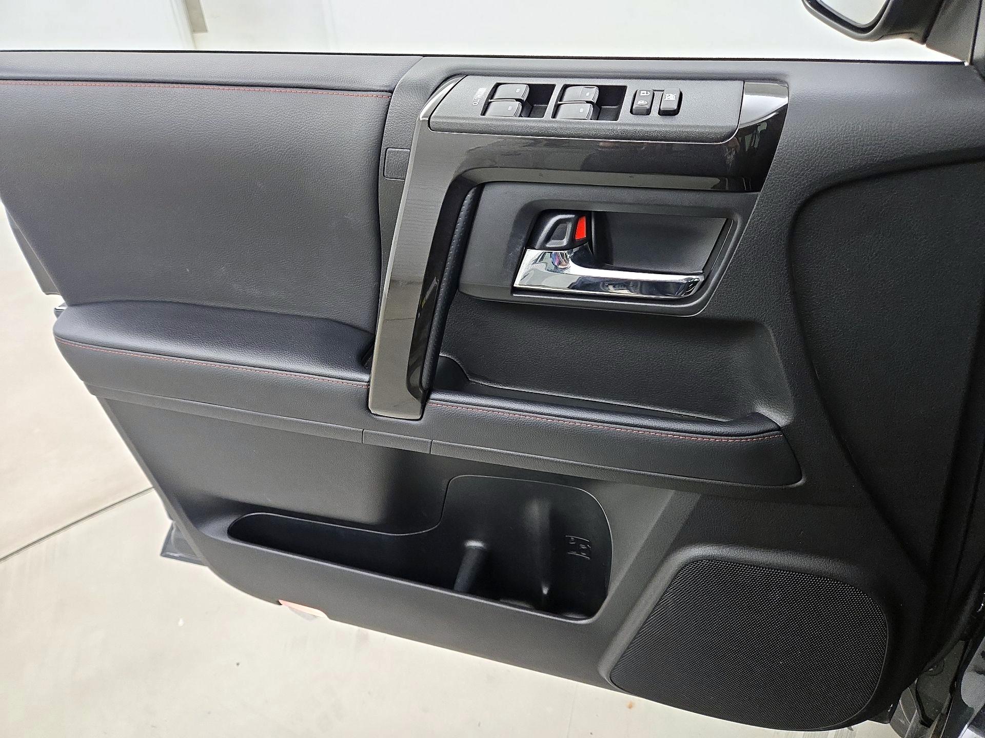 Thumbnail: 2024 Toyota 4Runner - 12