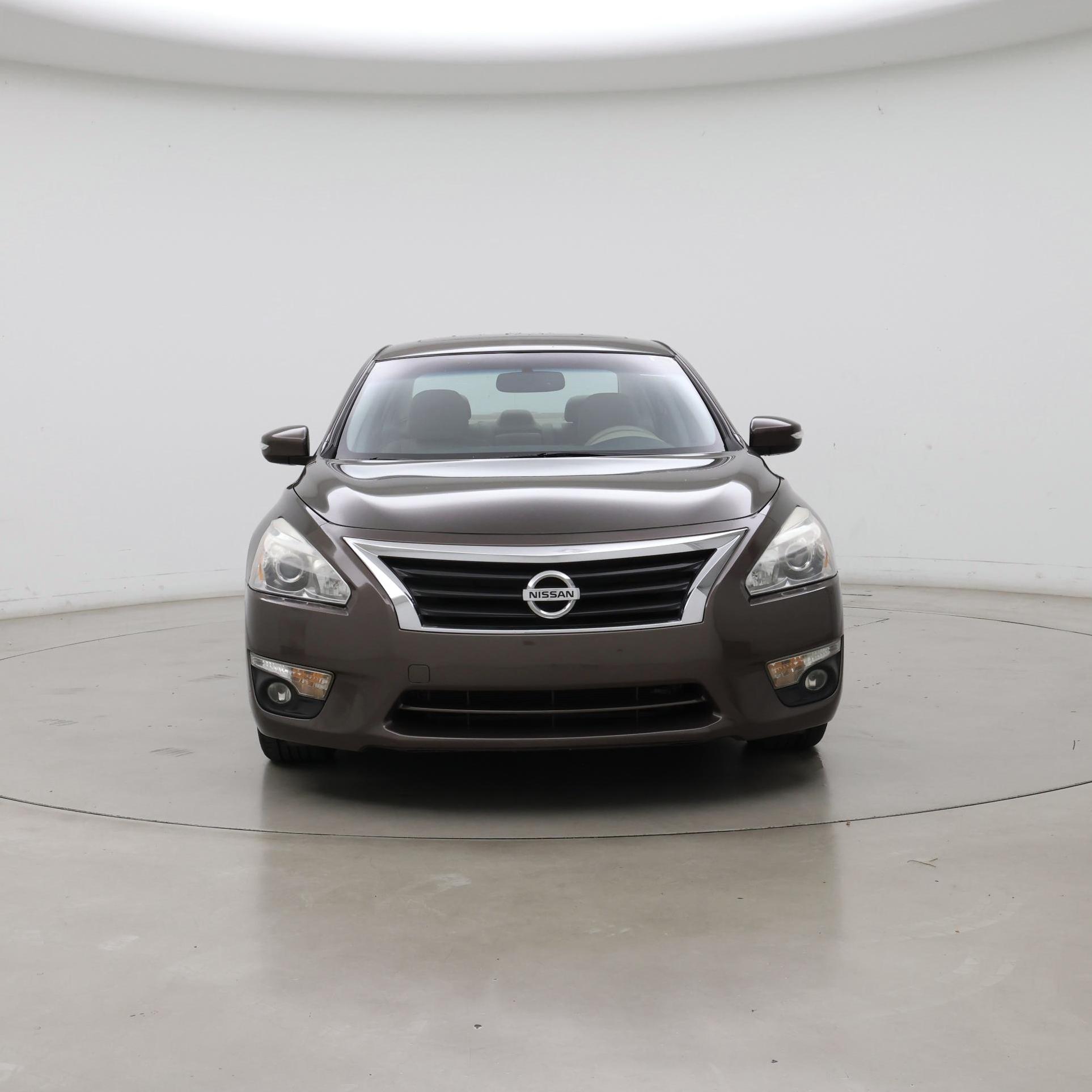 Thumbnail: 2015 Nissan Altima - 5