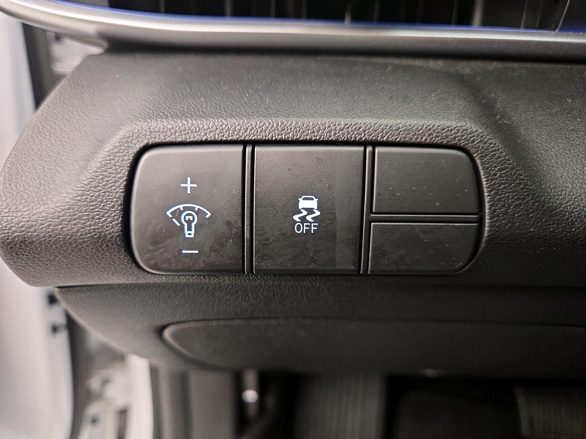 Thumbnail: 2024 Hyundai Elantra - 13