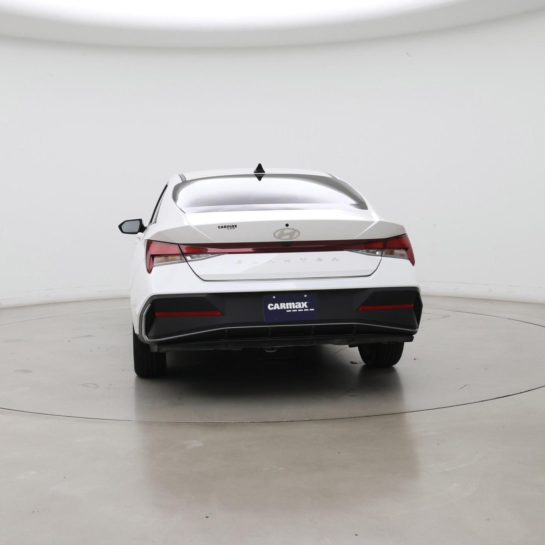 Thumbnail: 2024 Hyundai Elantra - 6