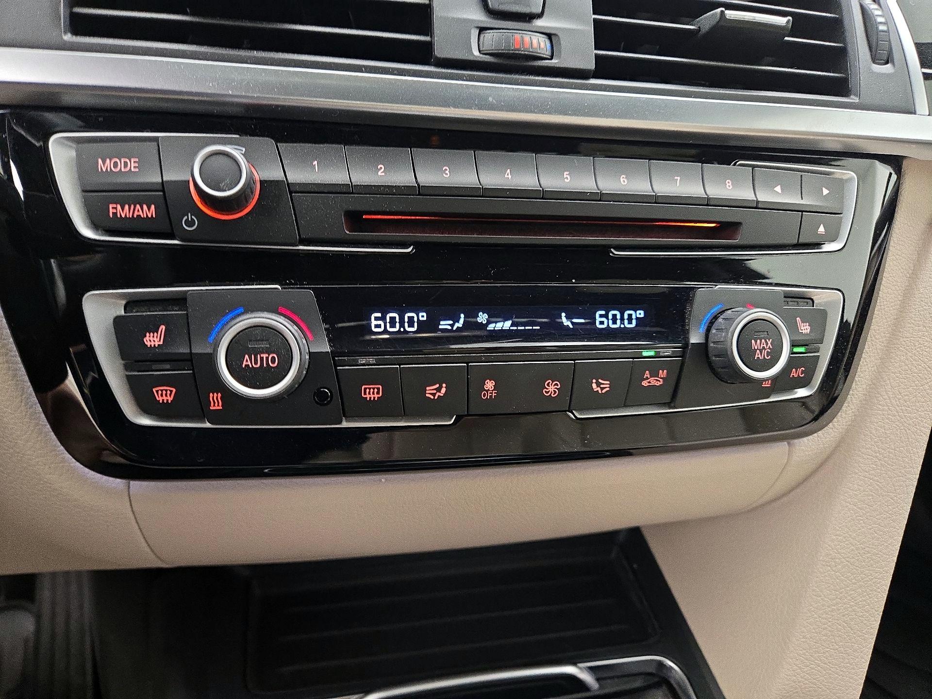 Thumbnail: 2016 BMW 3 Series - 17