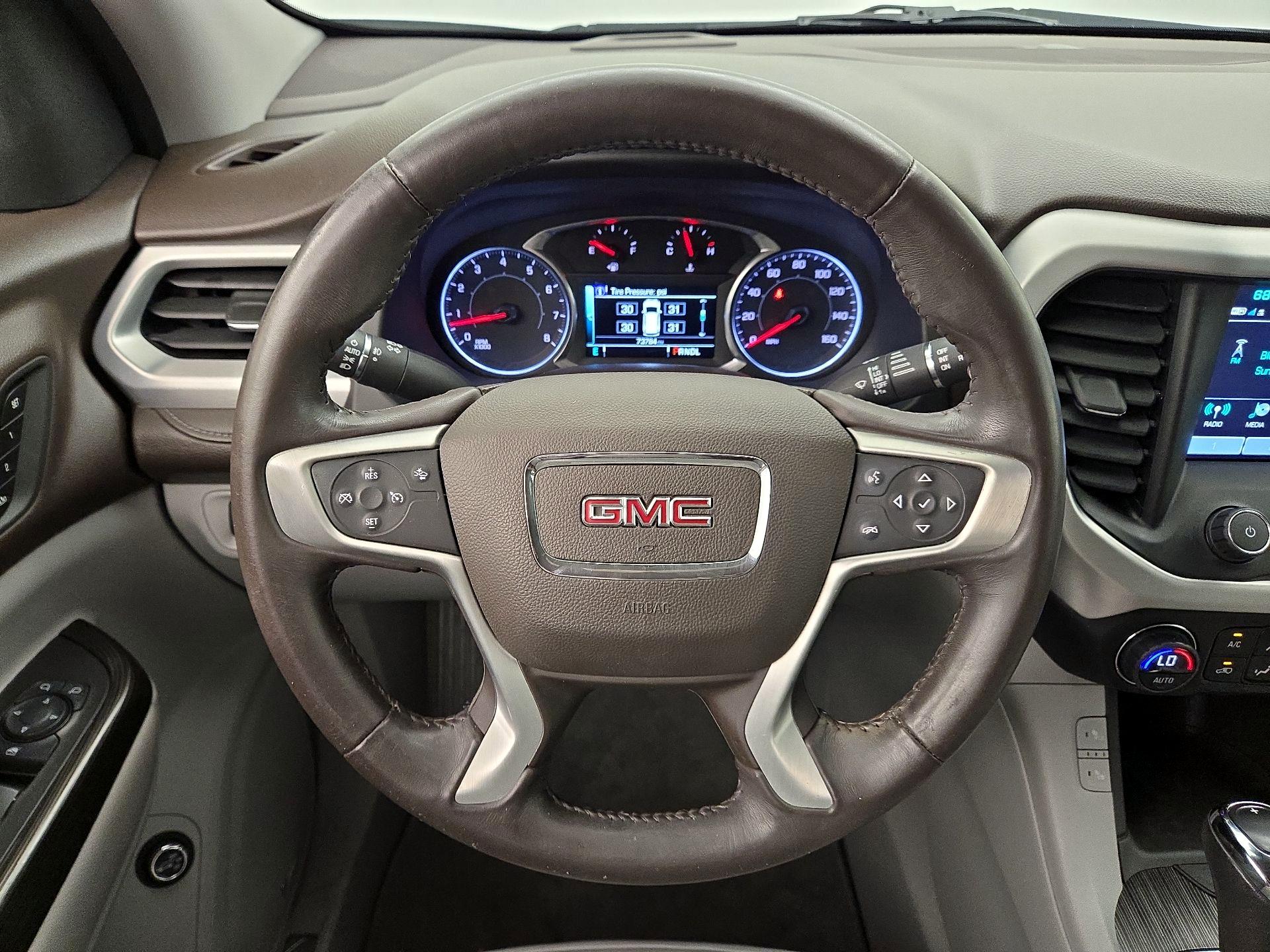 Thumbnail: 2017 GMC Acadia - 10