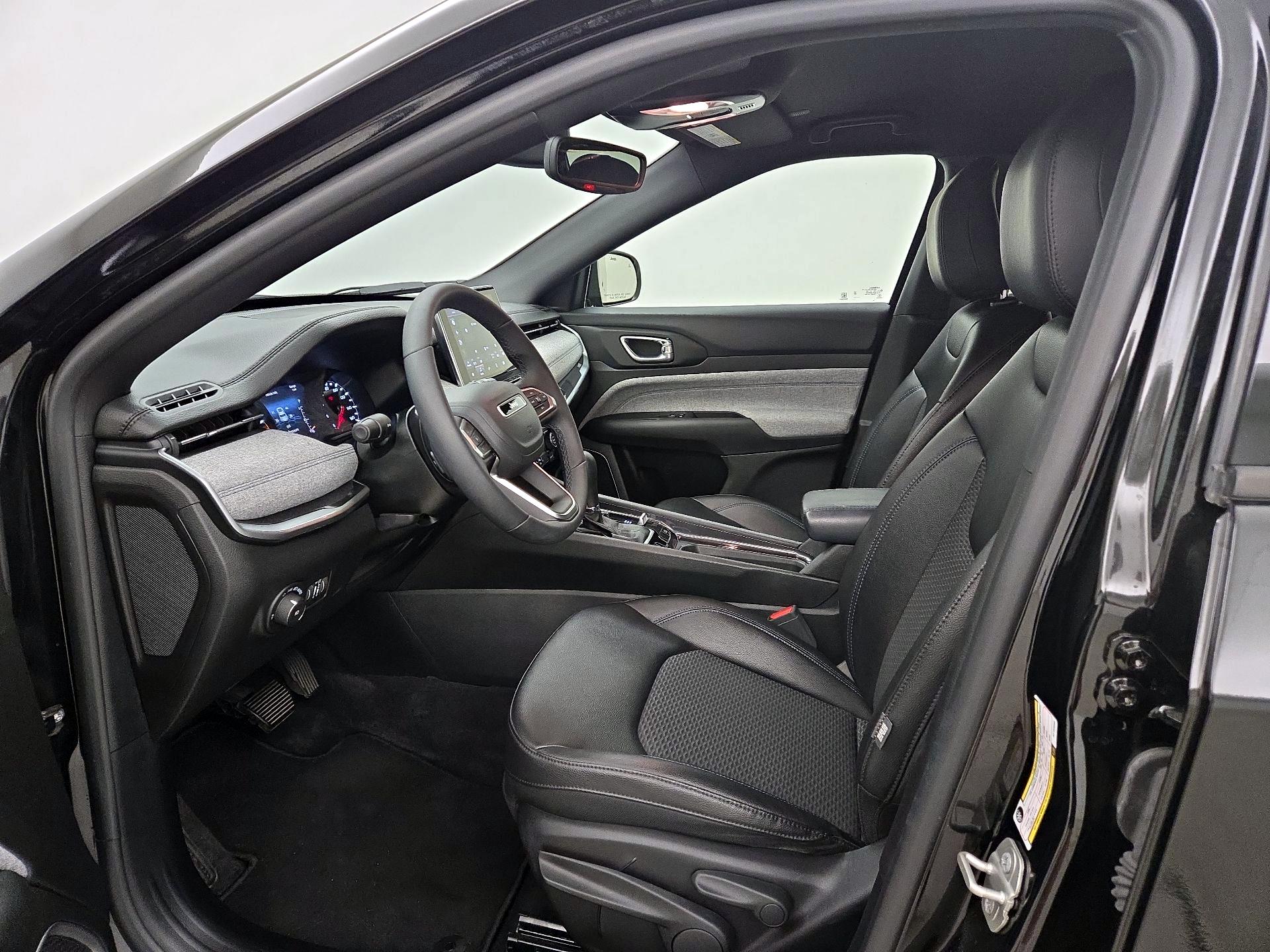 Thumbnail: 2024 Jeep Compass - 11