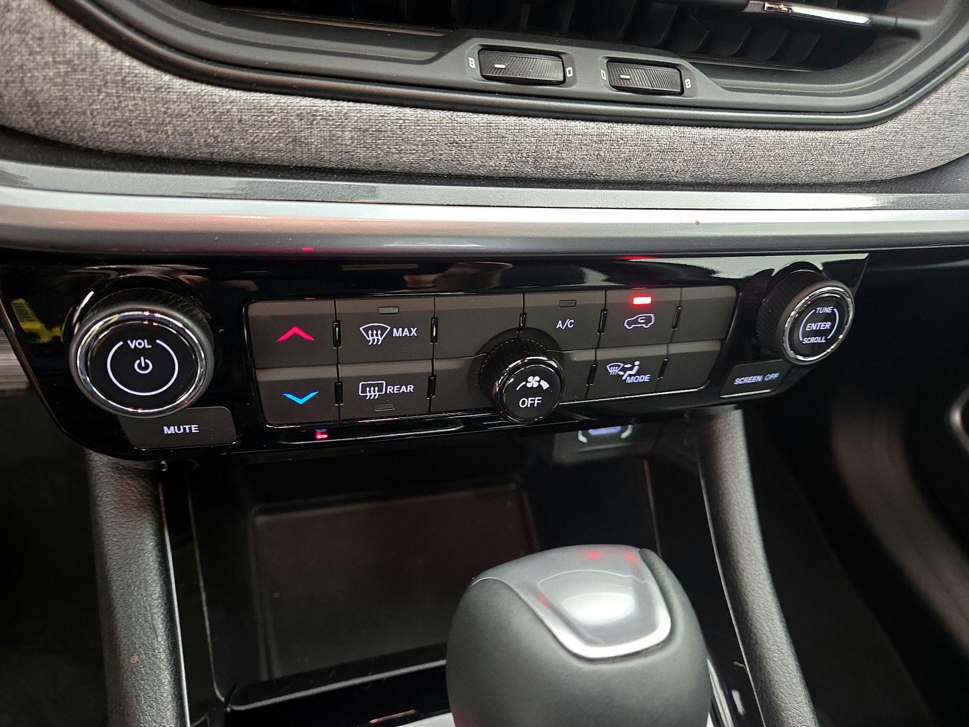 Thumbnail: 2024 Jeep Compass - 16