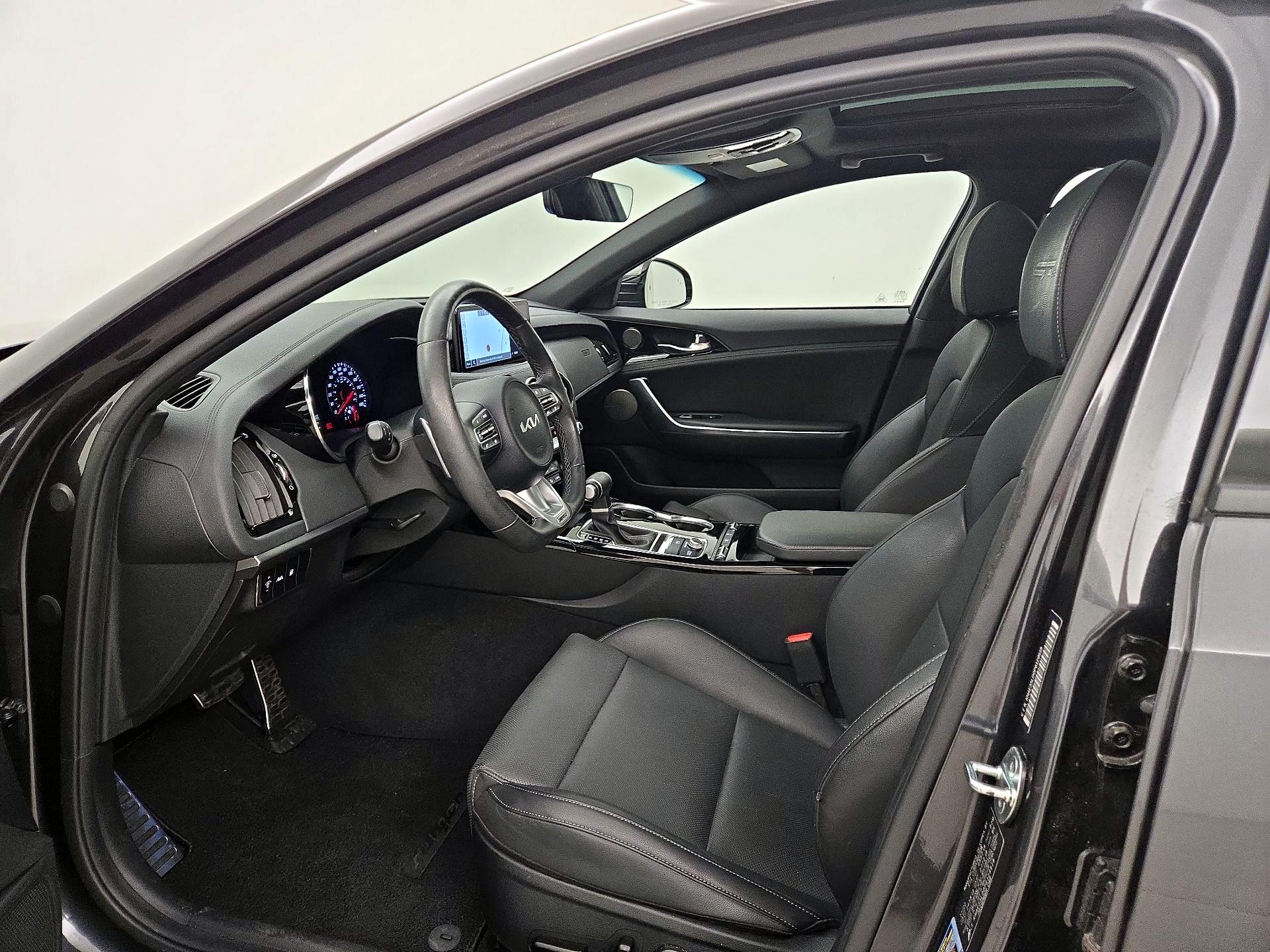 Thumbnail: 2023 Kia Stinger - 11