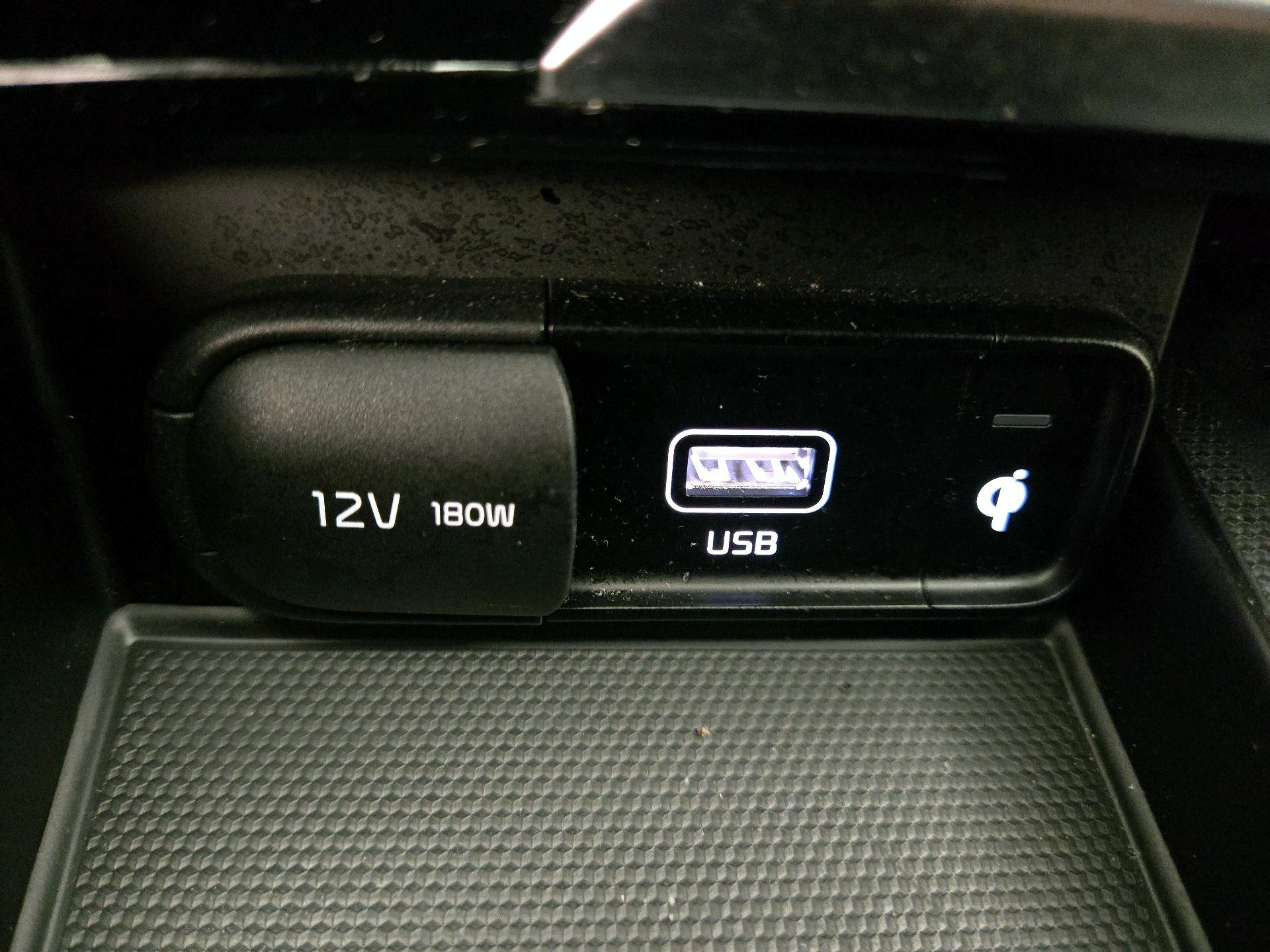 Thumbnail: 2023 Kia Stinger - 19