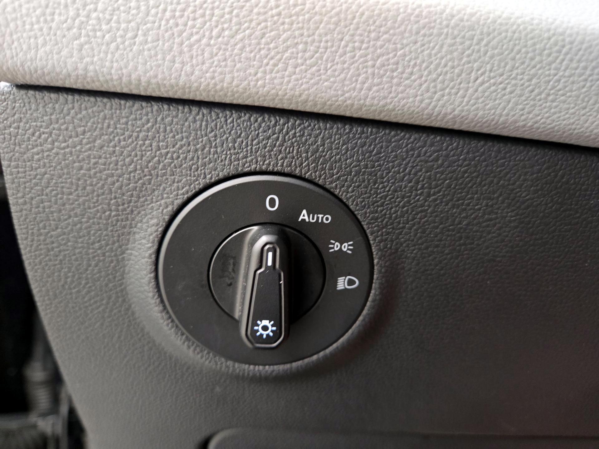 Thumbnail: 2022 Volkswagen Taos - 13