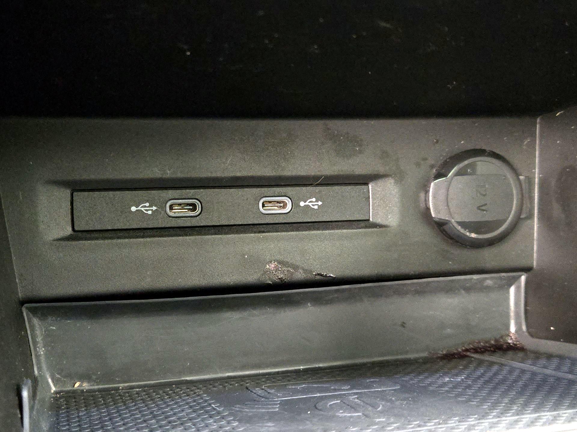 Thumbnail: 2022 Volkswagen Taos - 18