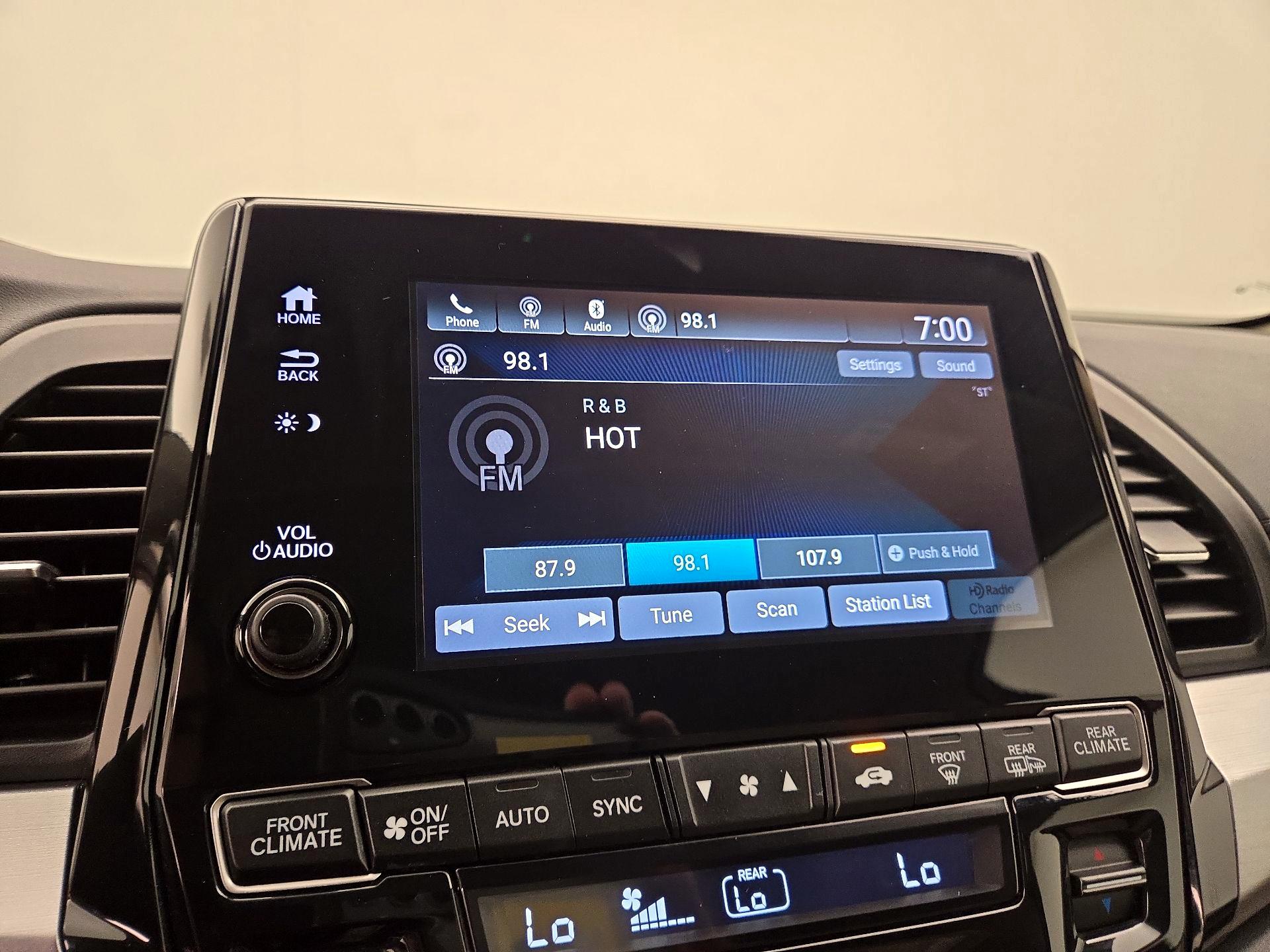 Thumbnail: 2019 Honda Odyssey - 15