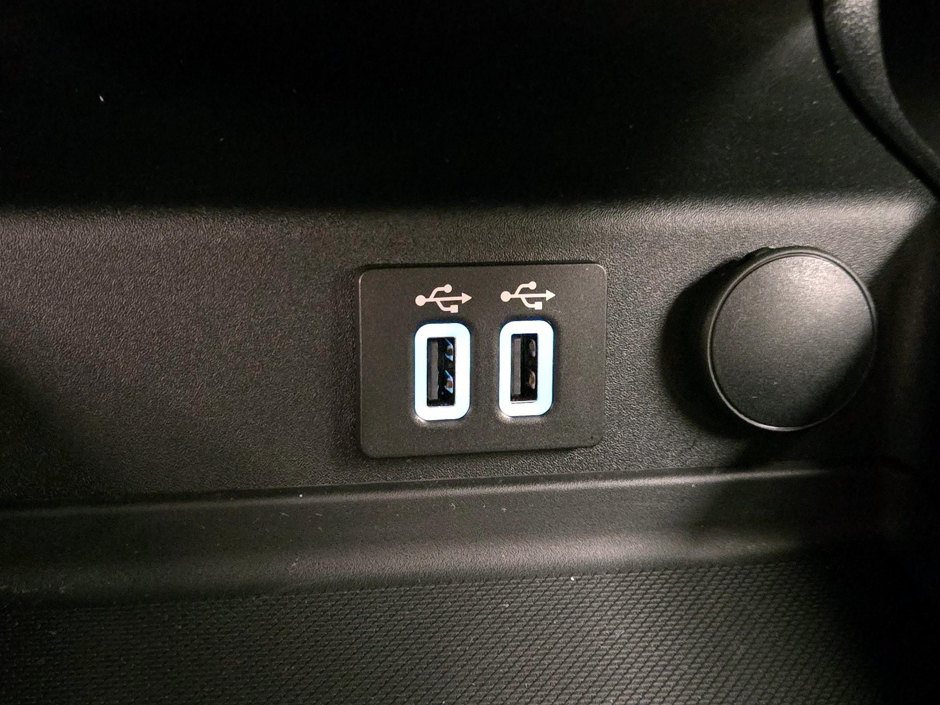 Thumbnail: 2020 Ford Fusion - 19