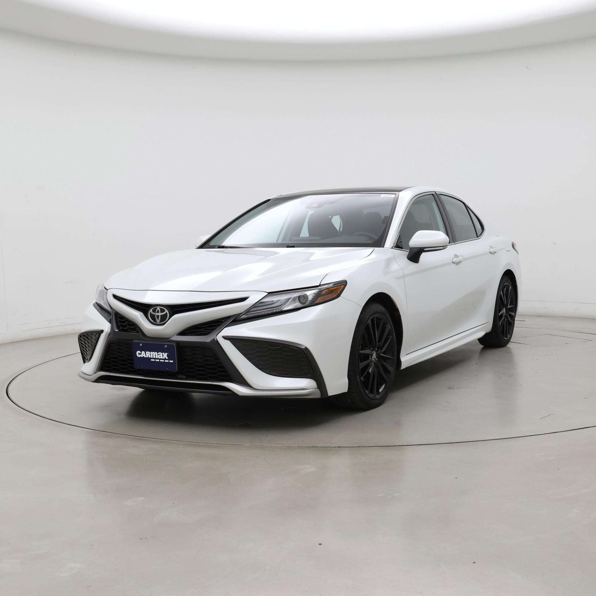 Thumbnail: 2021 Toyota Camry - 4