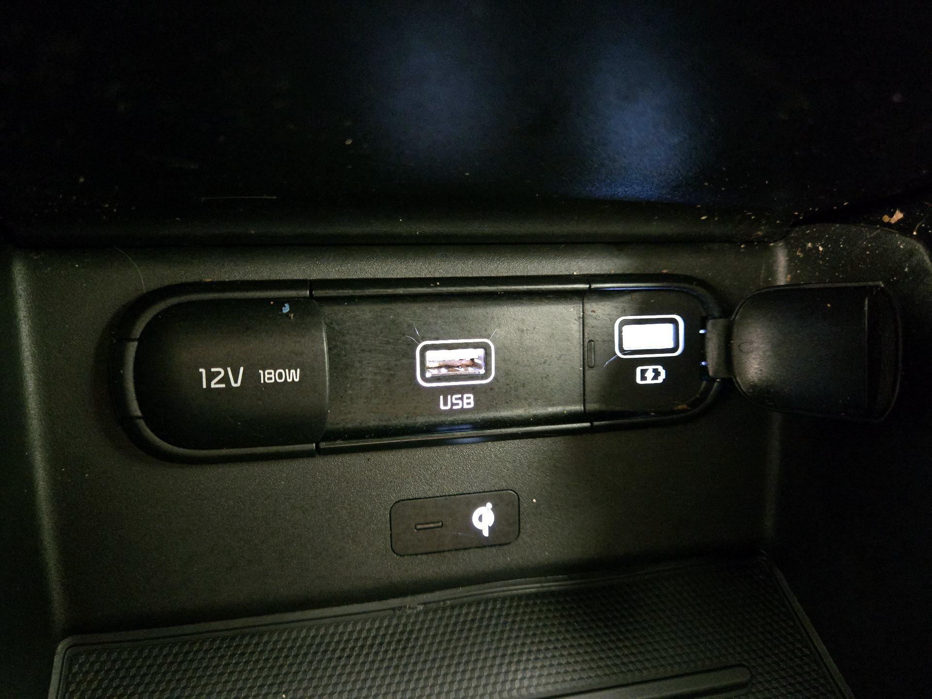 Thumbnail: 2022 Kia Telluride - 19