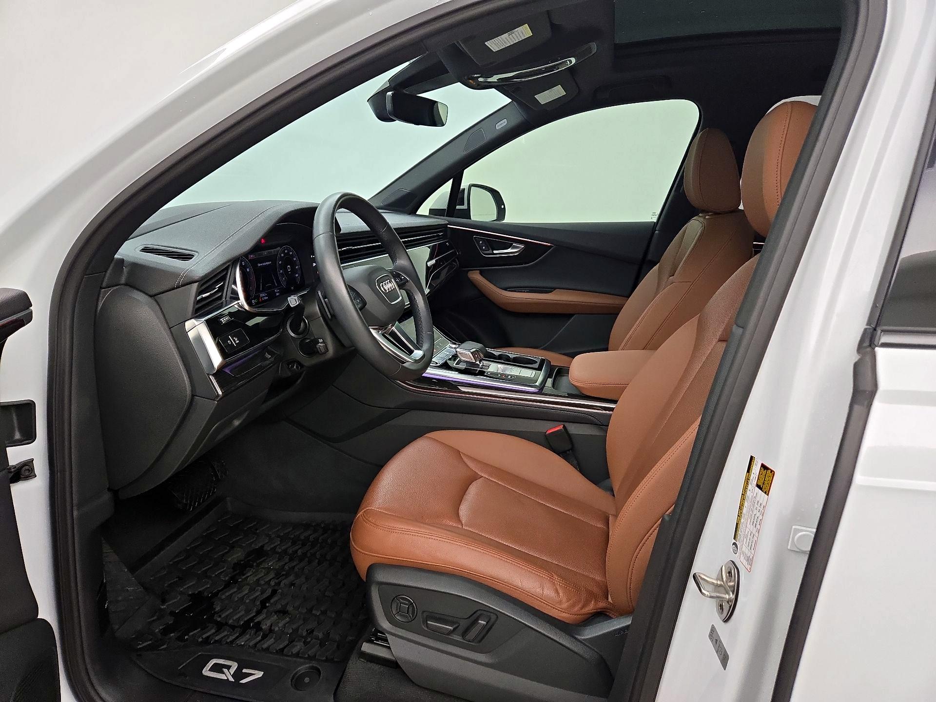 Thumbnail: 2023 Audi Q7 - 11