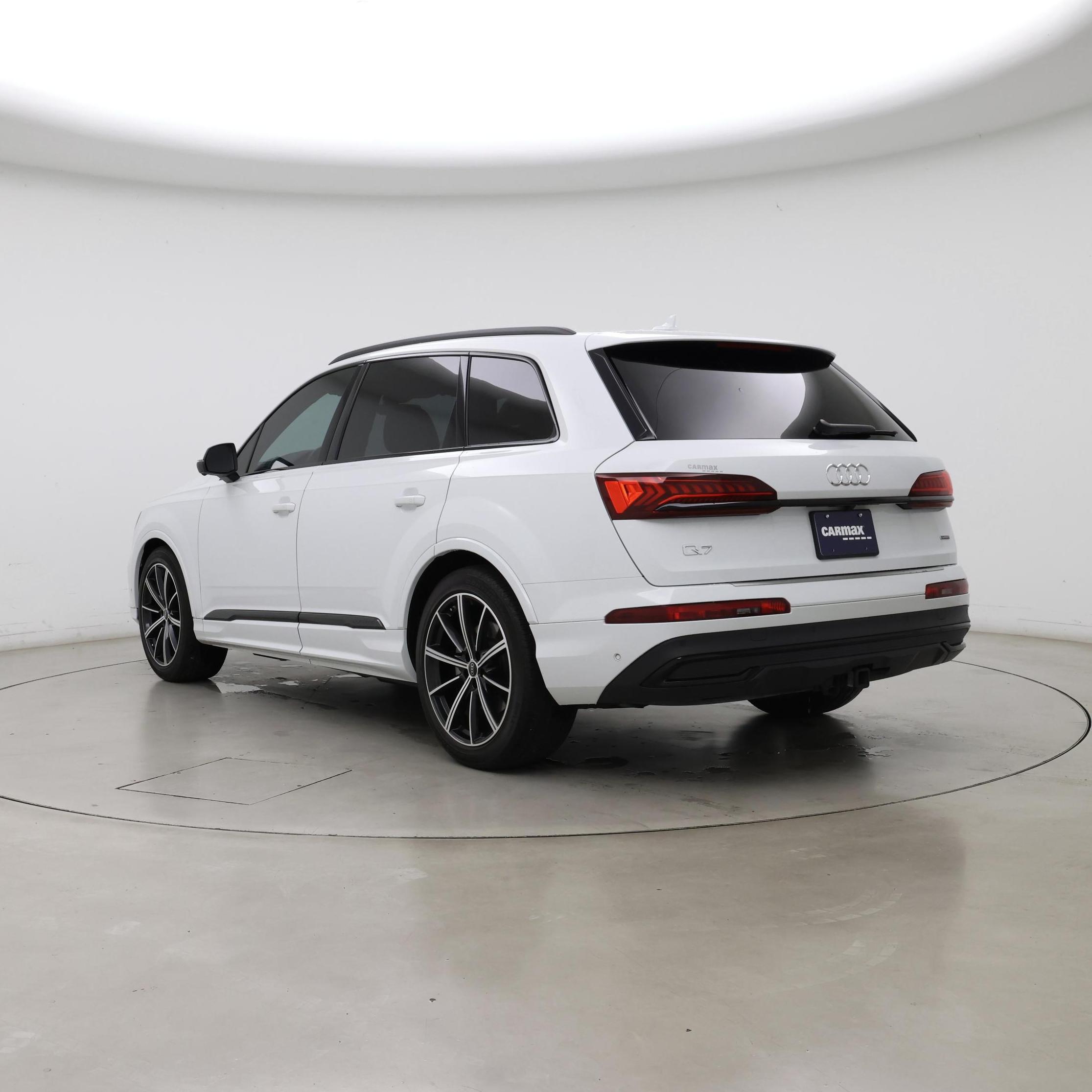 Thumbnail: 2023 Audi Q7 - 2