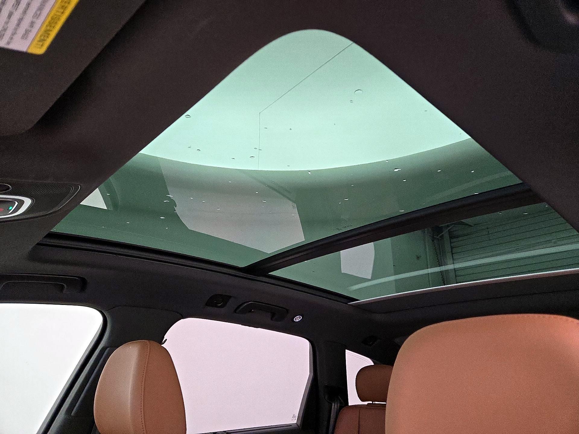 Thumbnail: 2023 Audi Q7 - 20