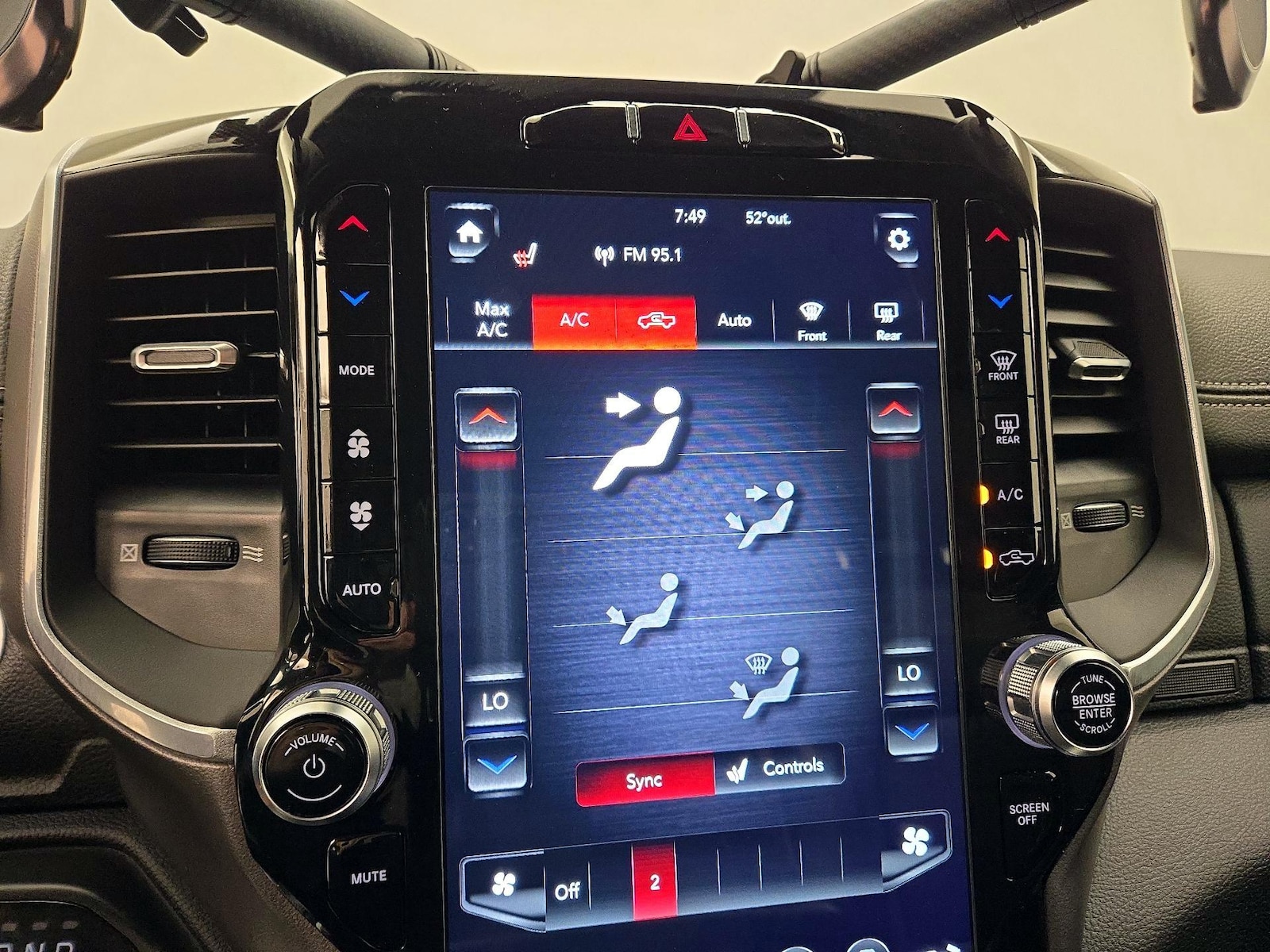 2021 RAM Ram 1500 Pickup Laramie - Photo 18