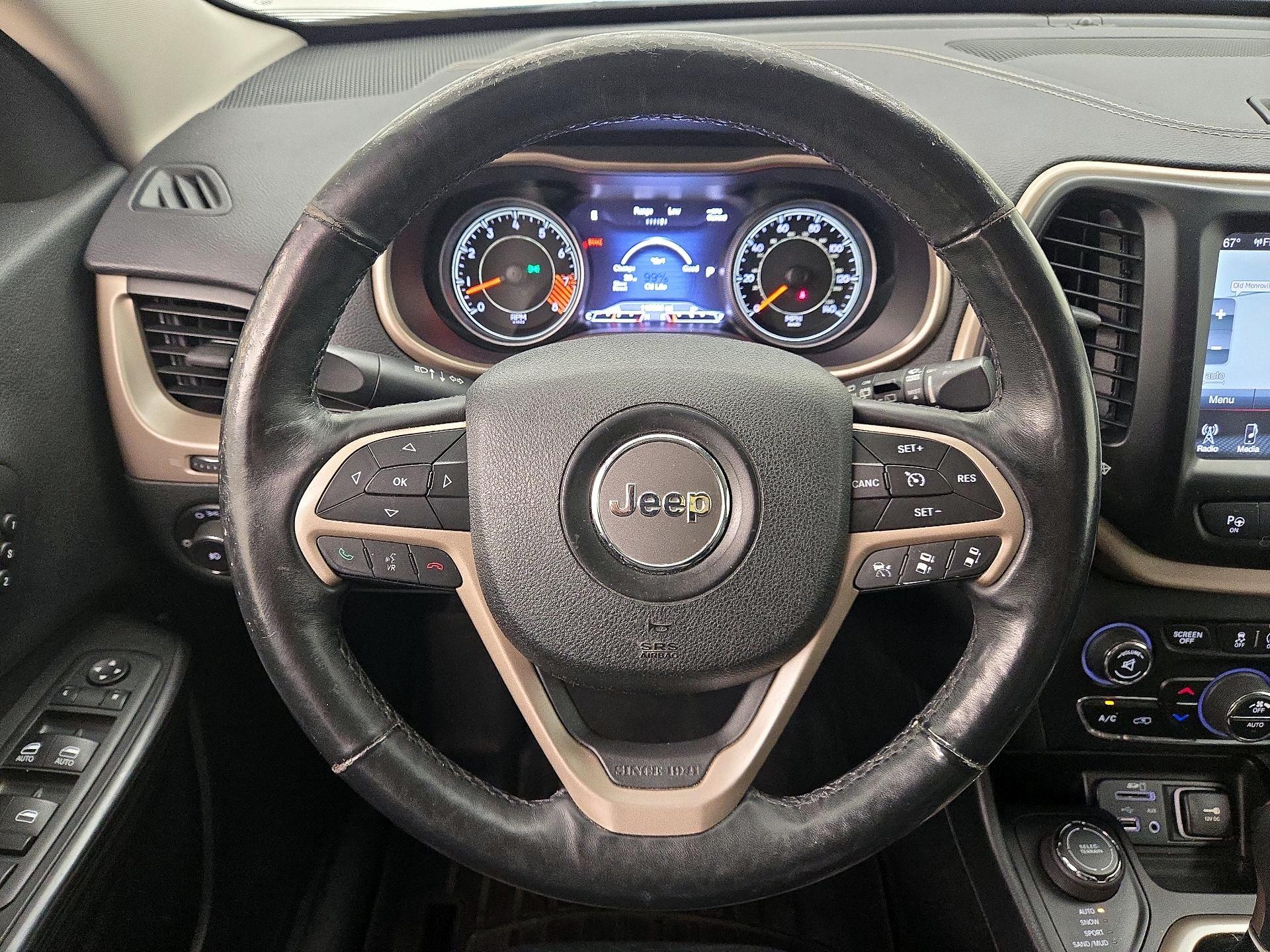 Thumbnail: 2015 Jeep Cherokee - 10