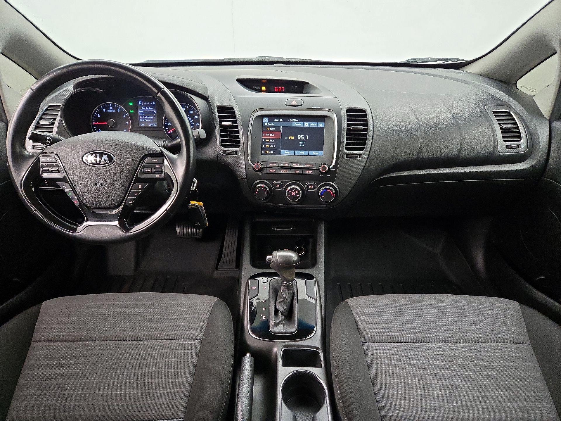 Thumbnail: 2018 Kia Forte - 9