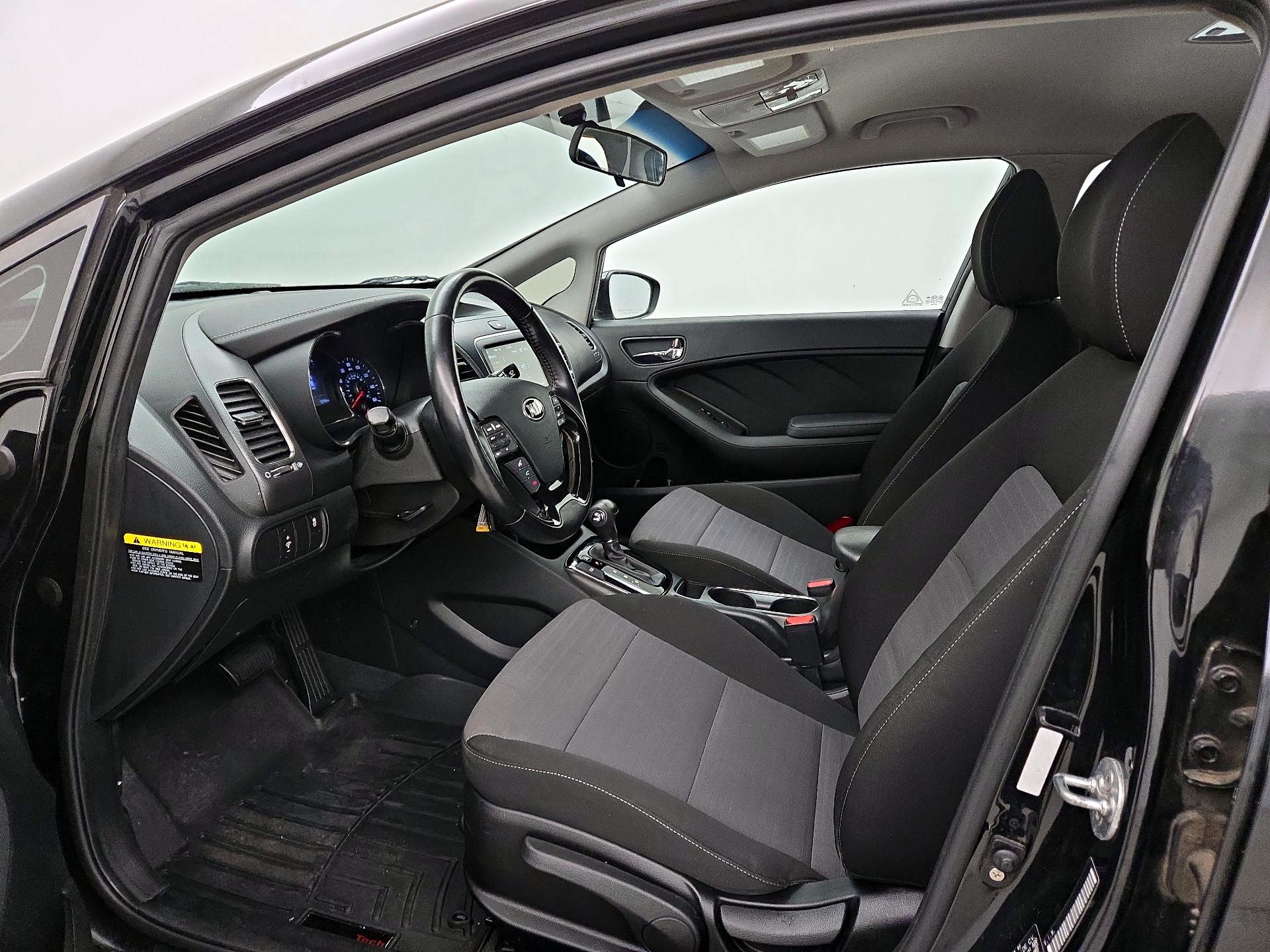 Thumbnail: 2018 Kia Forte - 11