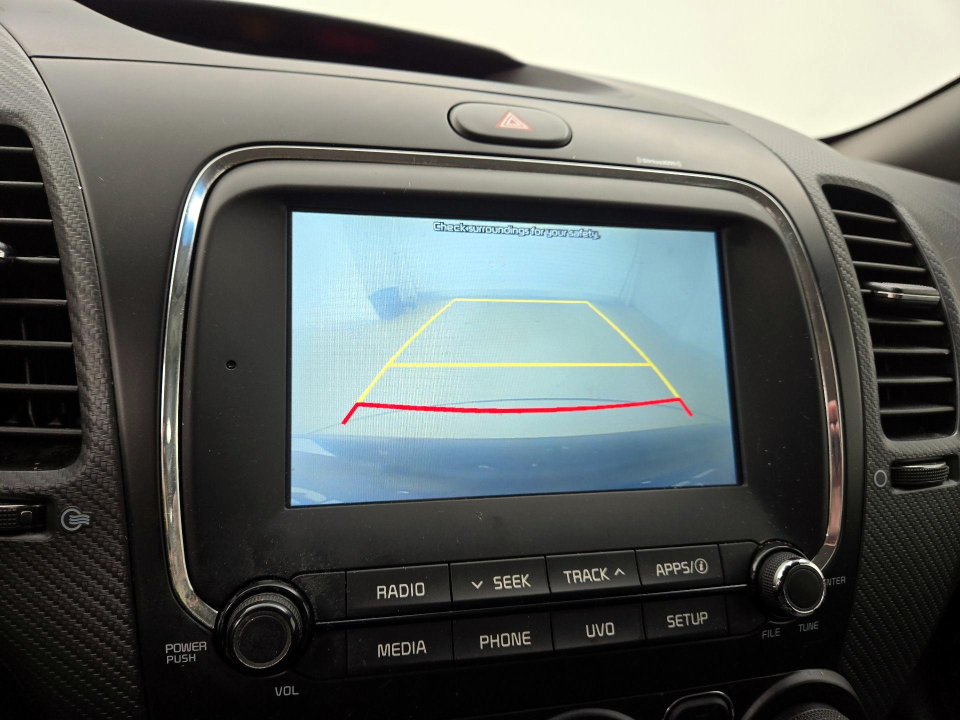 Thumbnail: 2018 Kia Forte - 14