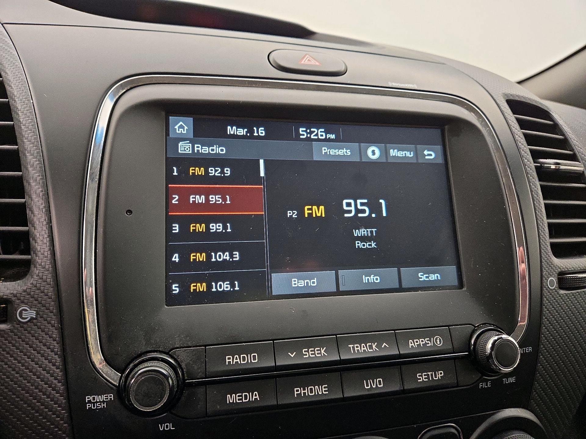 Thumbnail: 2018 Kia Forte - 15