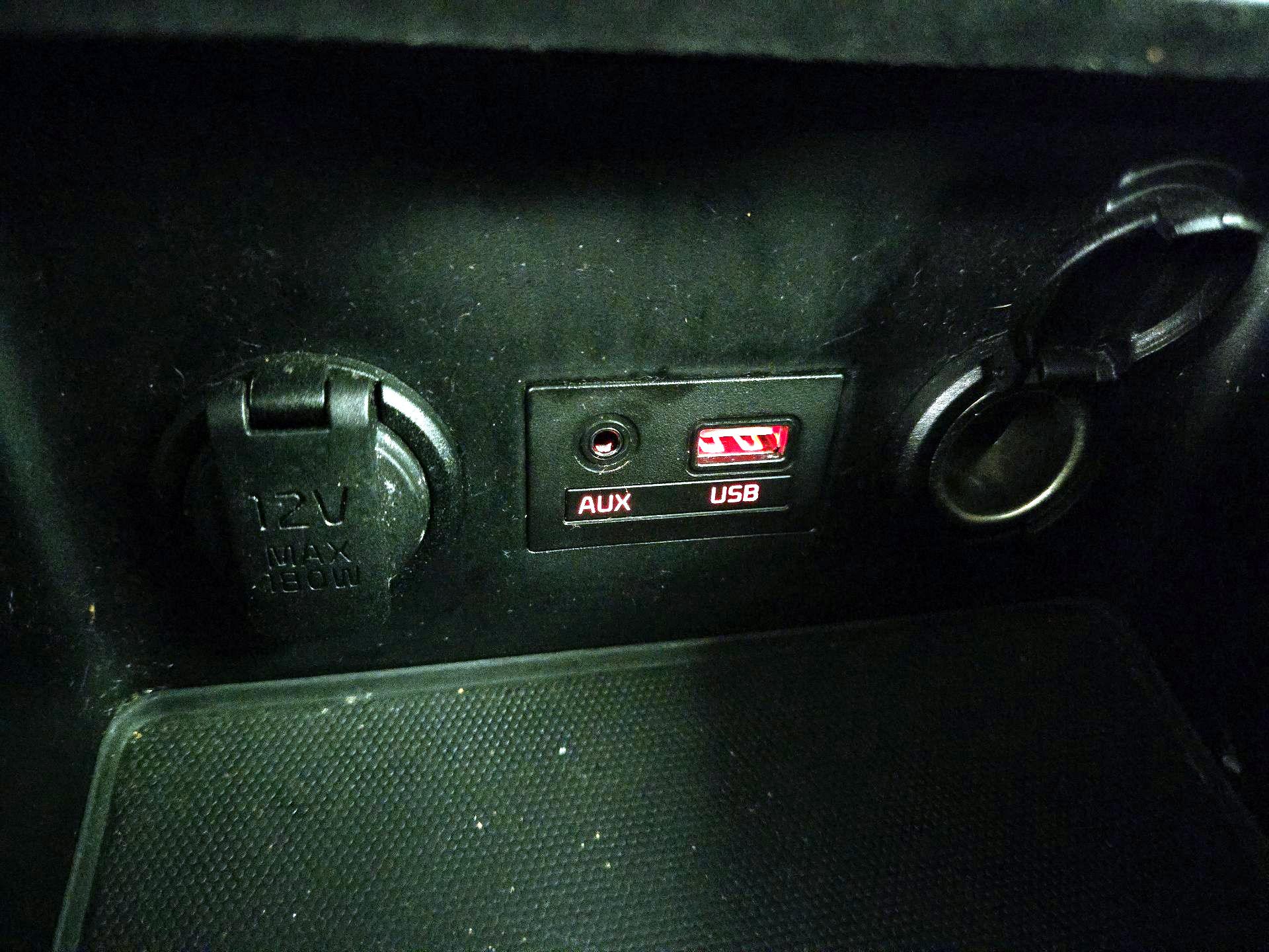 Thumbnail: 2018 Kia Forte - 18