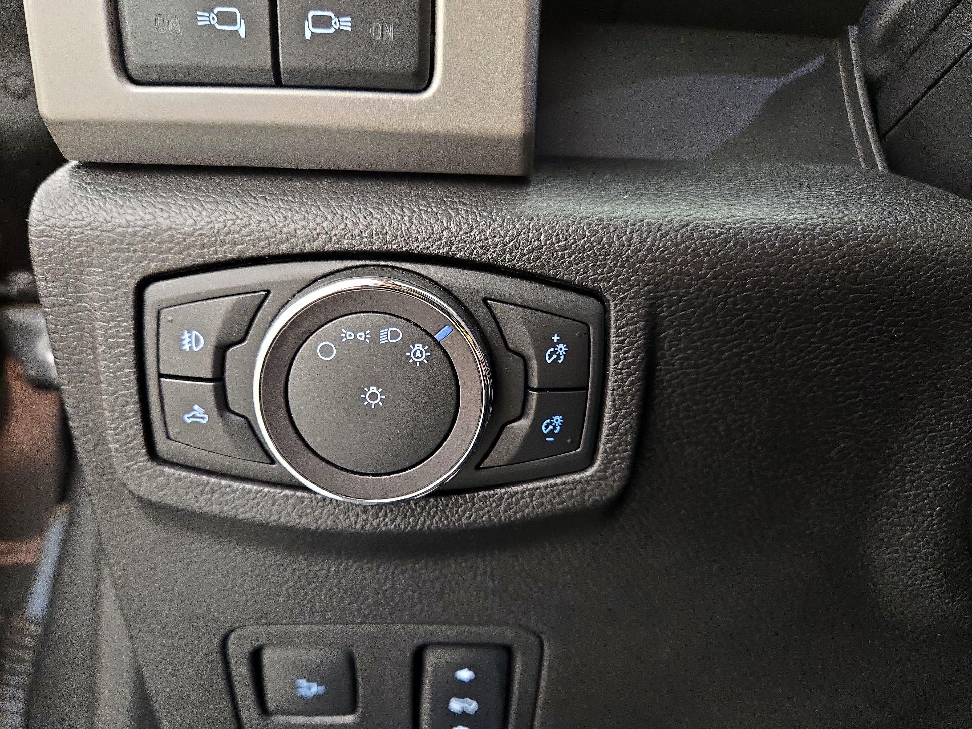 Thumbnail: 2018 Ford F-250 - 13