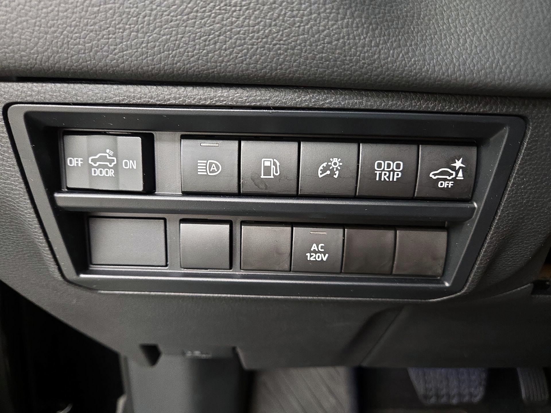 Thumbnail: 2024 Toyota Tundra - 13