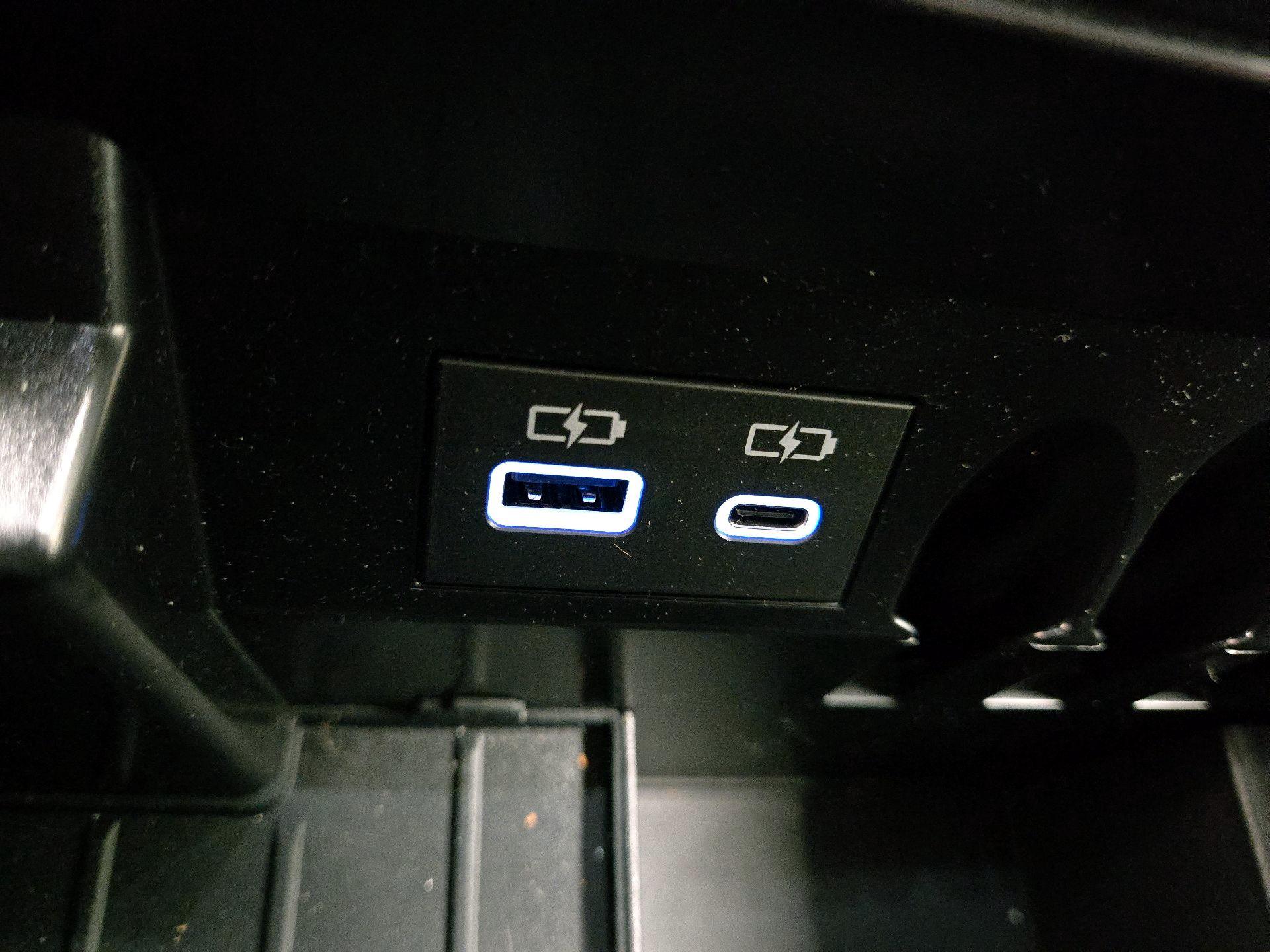 Thumbnail: 2024 Toyota Tundra - 18