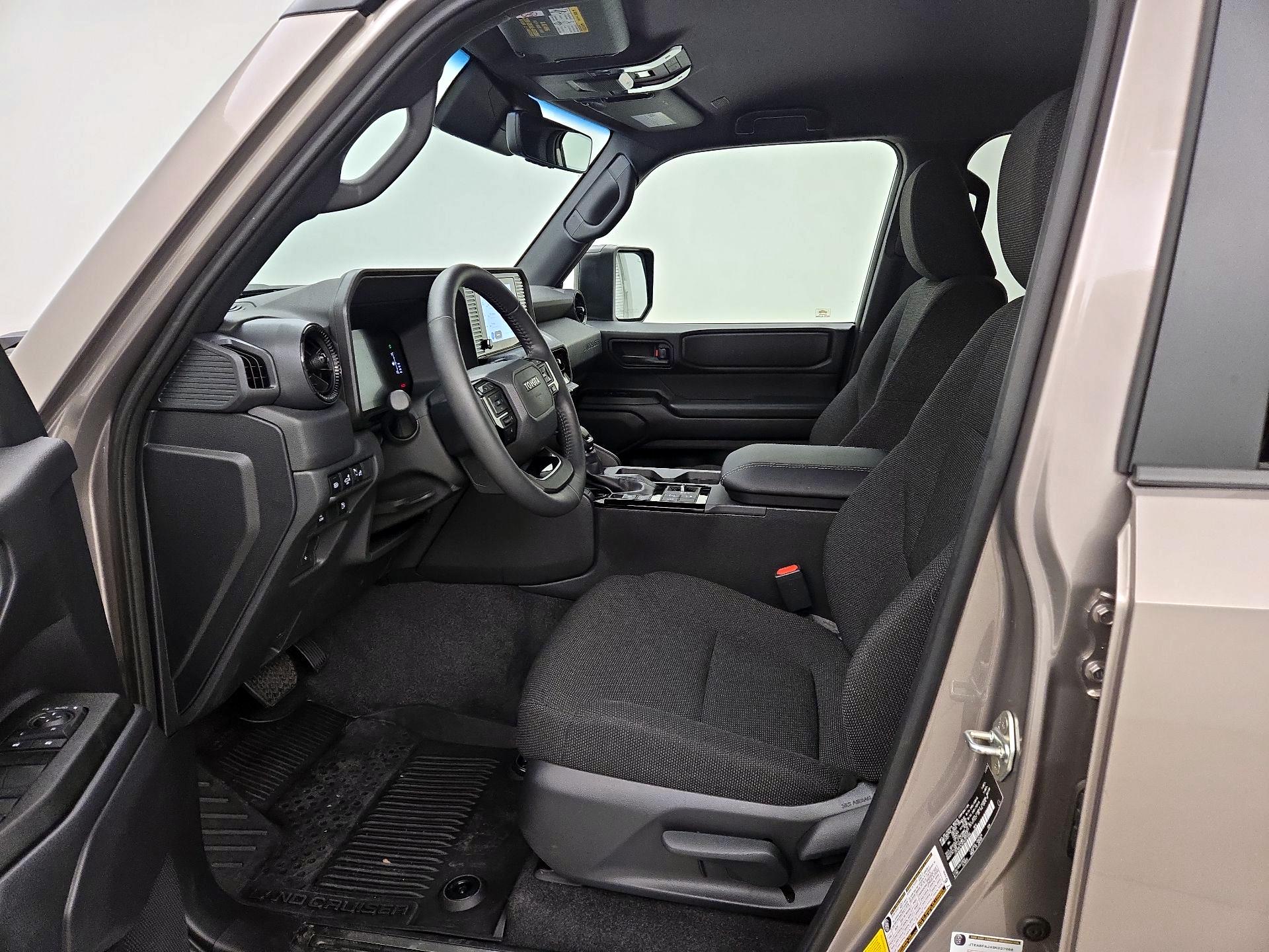 Thumbnail: 2025 Toyota Land Cruiser - 11