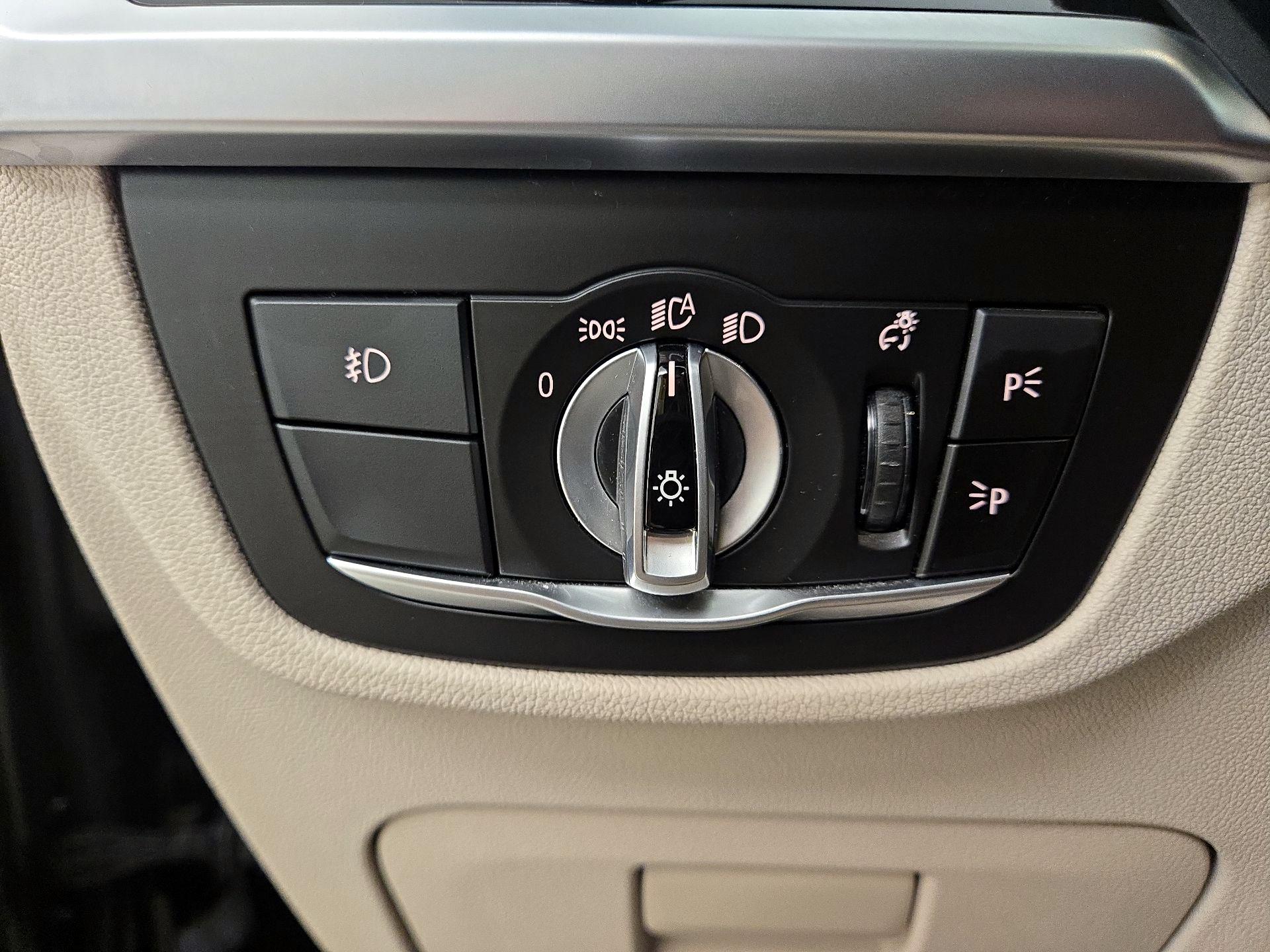 Thumbnail: 2021 BMW X3 - 13