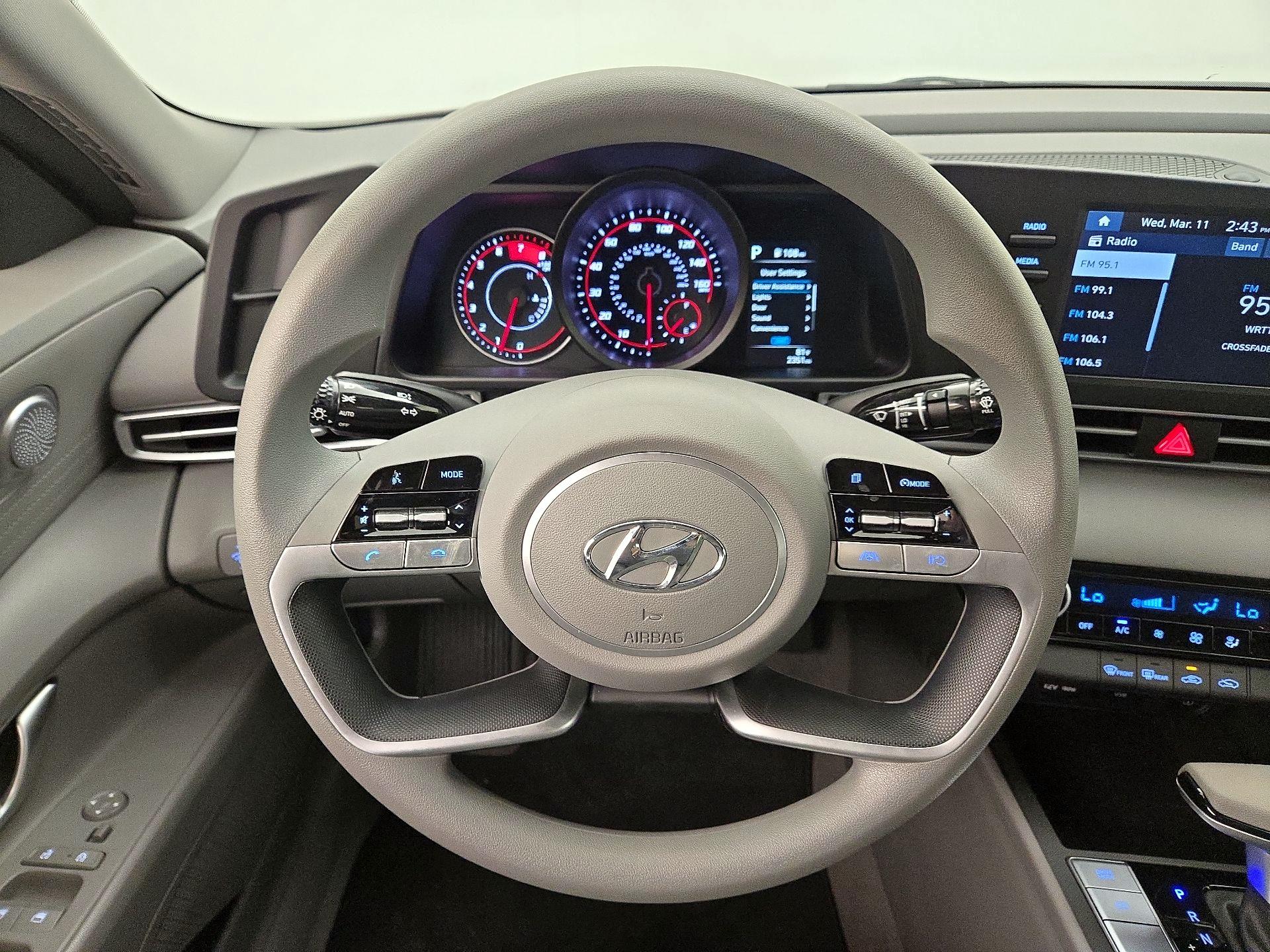 Thumbnail: 2023 Hyundai Elantra - 10