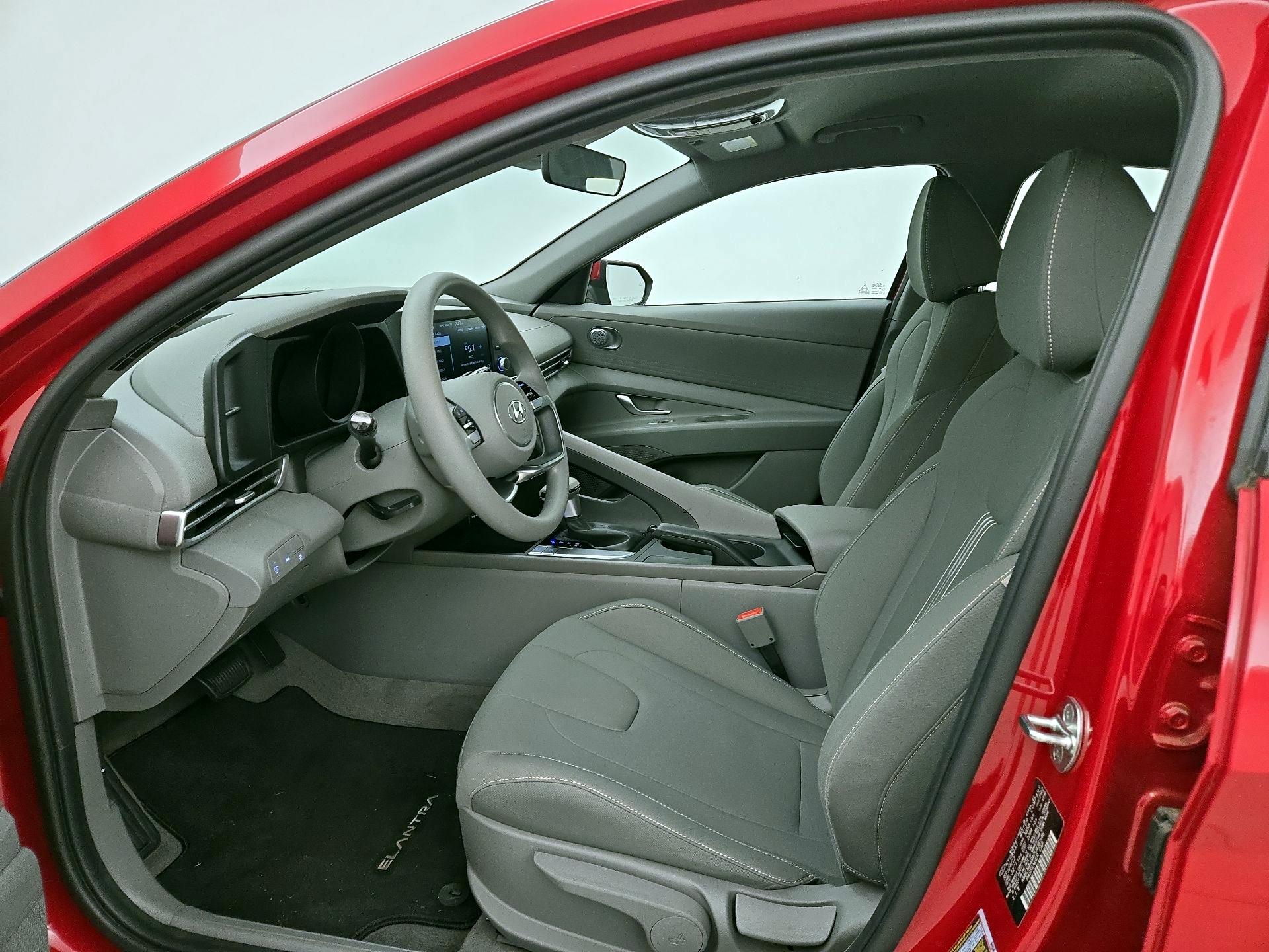 Thumbnail: 2023 Hyundai Elantra - 11