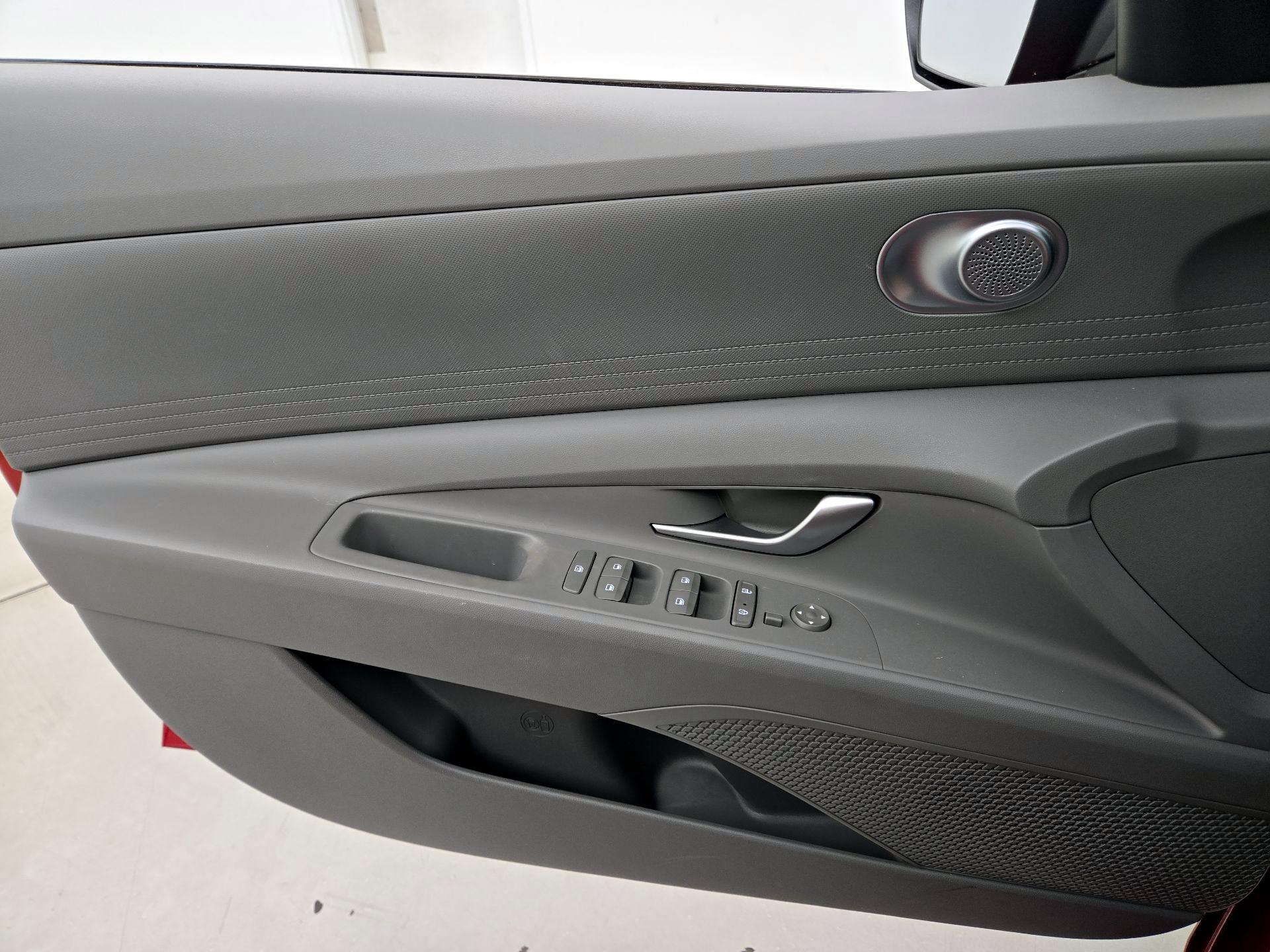 Thumbnail: 2023 Hyundai Elantra - 12