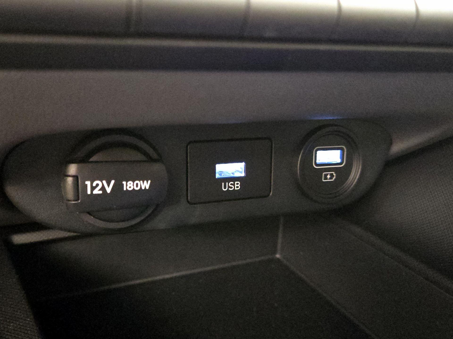 Thumbnail: 2023 Hyundai Elantra - 18