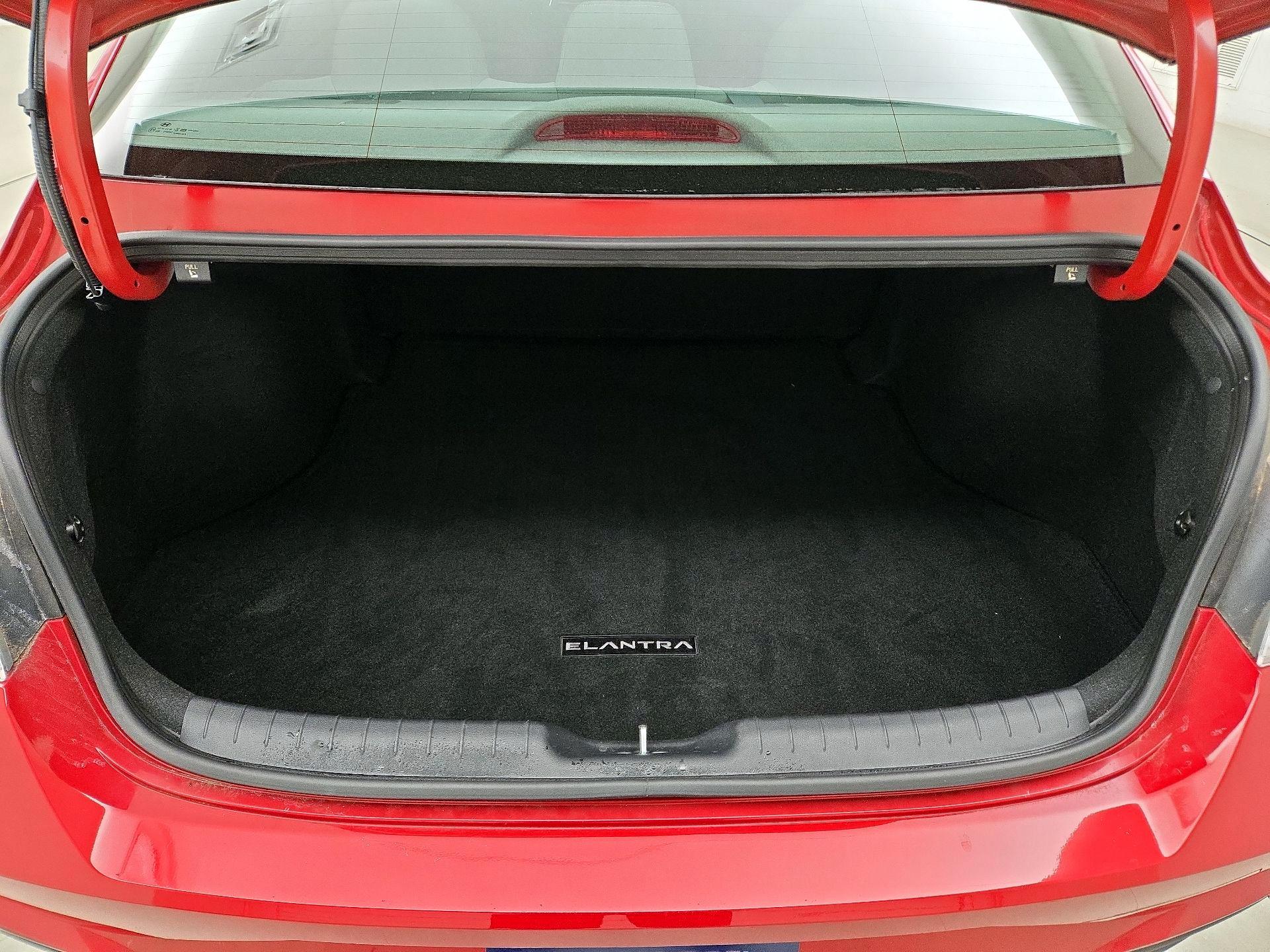 Thumbnail: 2023 Hyundai Elantra - 20